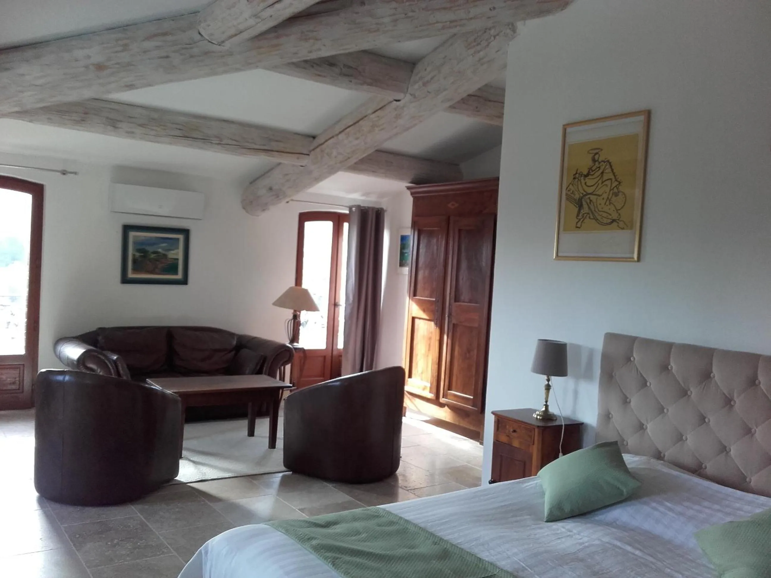 Photo of the whole room, Bed in La Bastide de l'Oliveraie