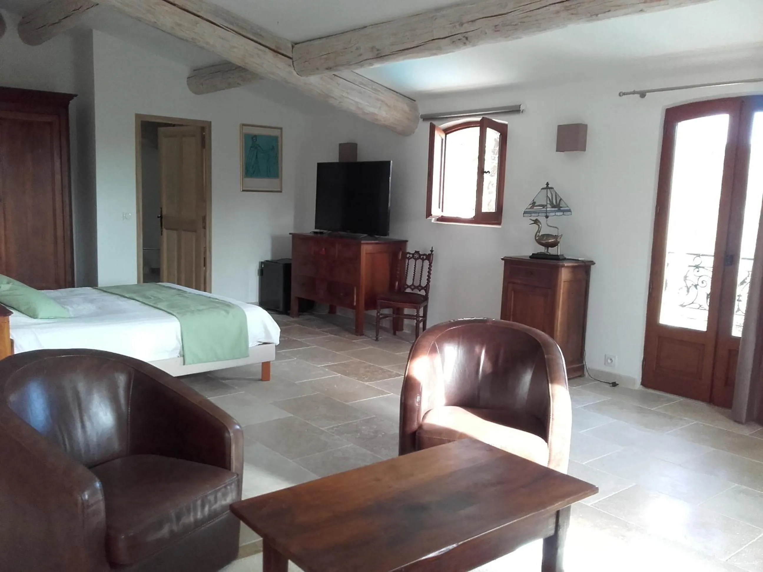 Photo of the whole room, Bed in La Bastide de l'Oliveraie