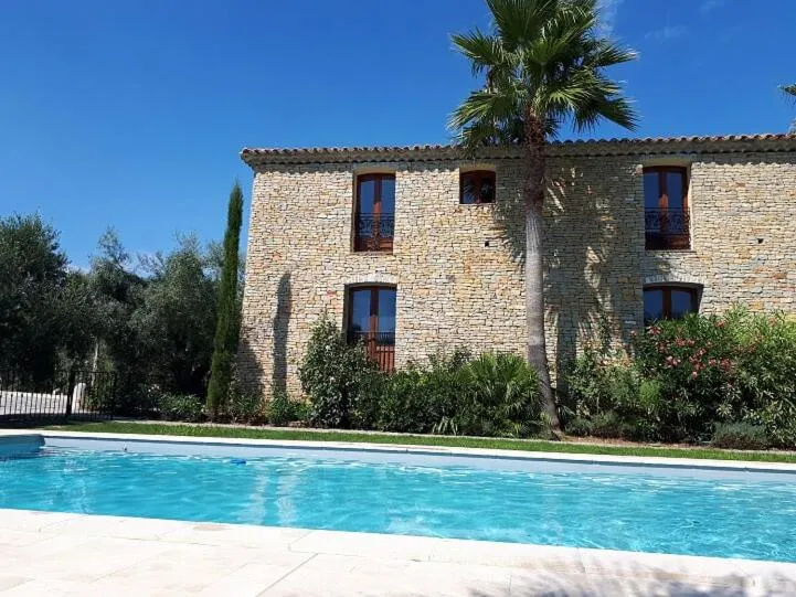 Swimming pool in La Bastide de l'Oliveraie