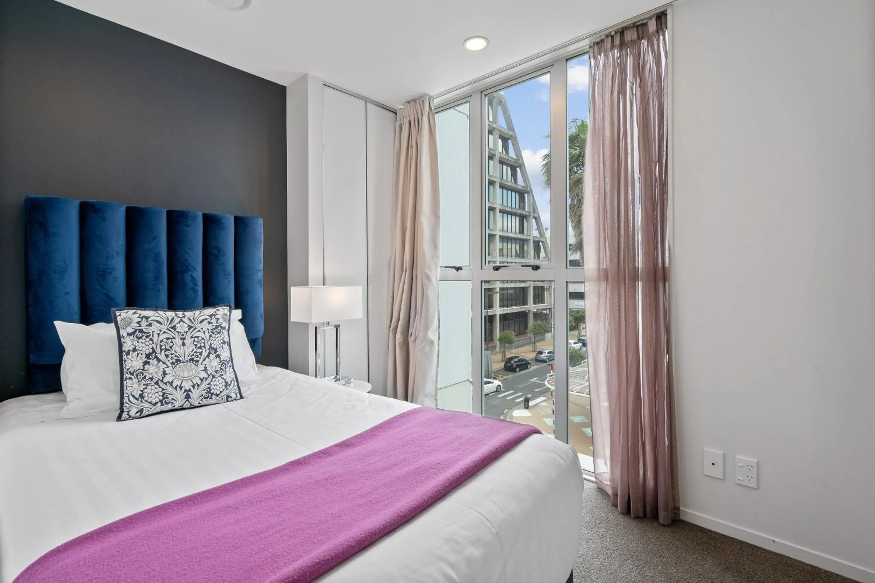 Bed in Proximity Apartments Manukau / Auckland Airport