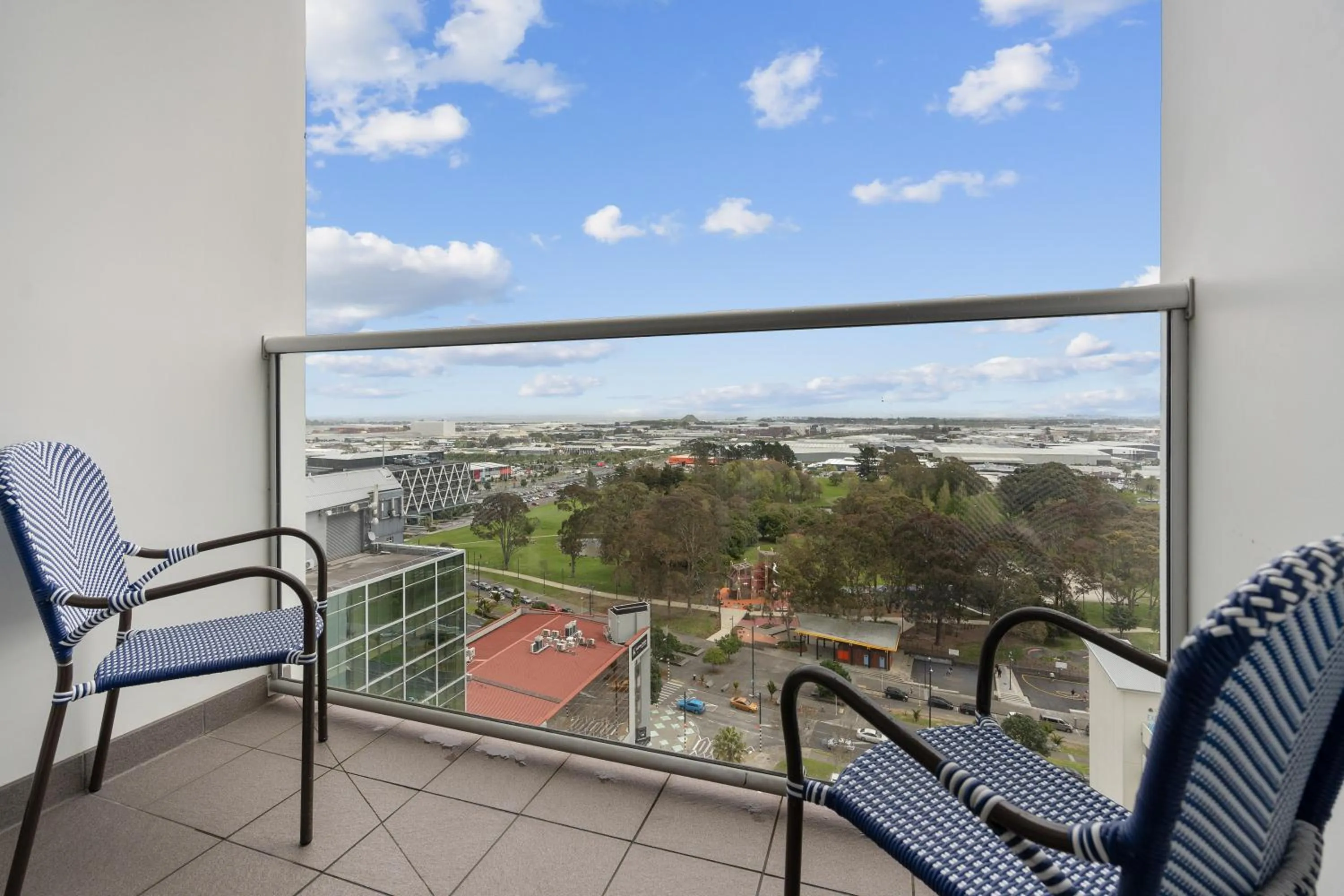 Balcony/Terrace in Proximity Apartments Manukau / Auckland Airport