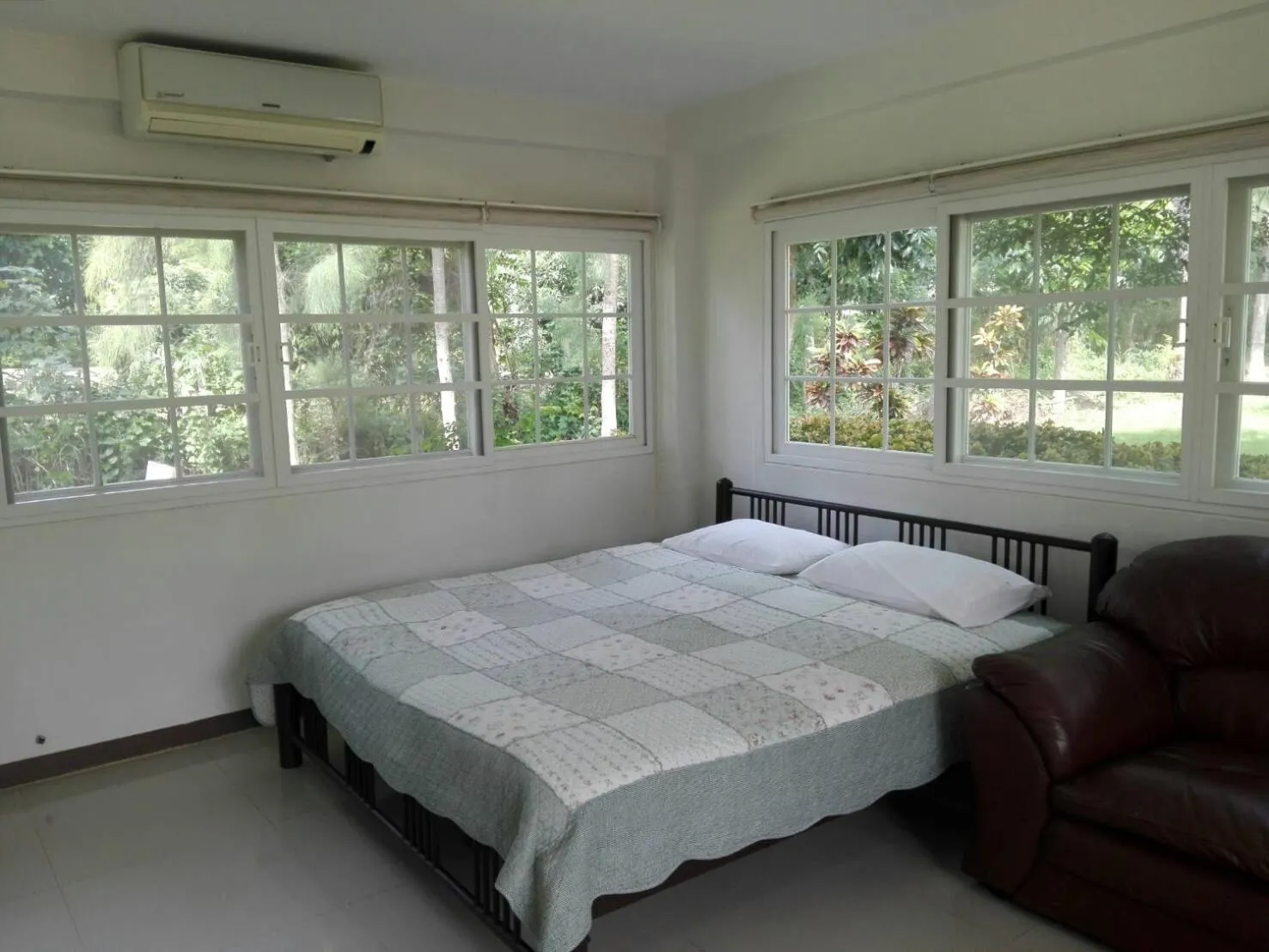 Bed in Cottages @ Hill Resort