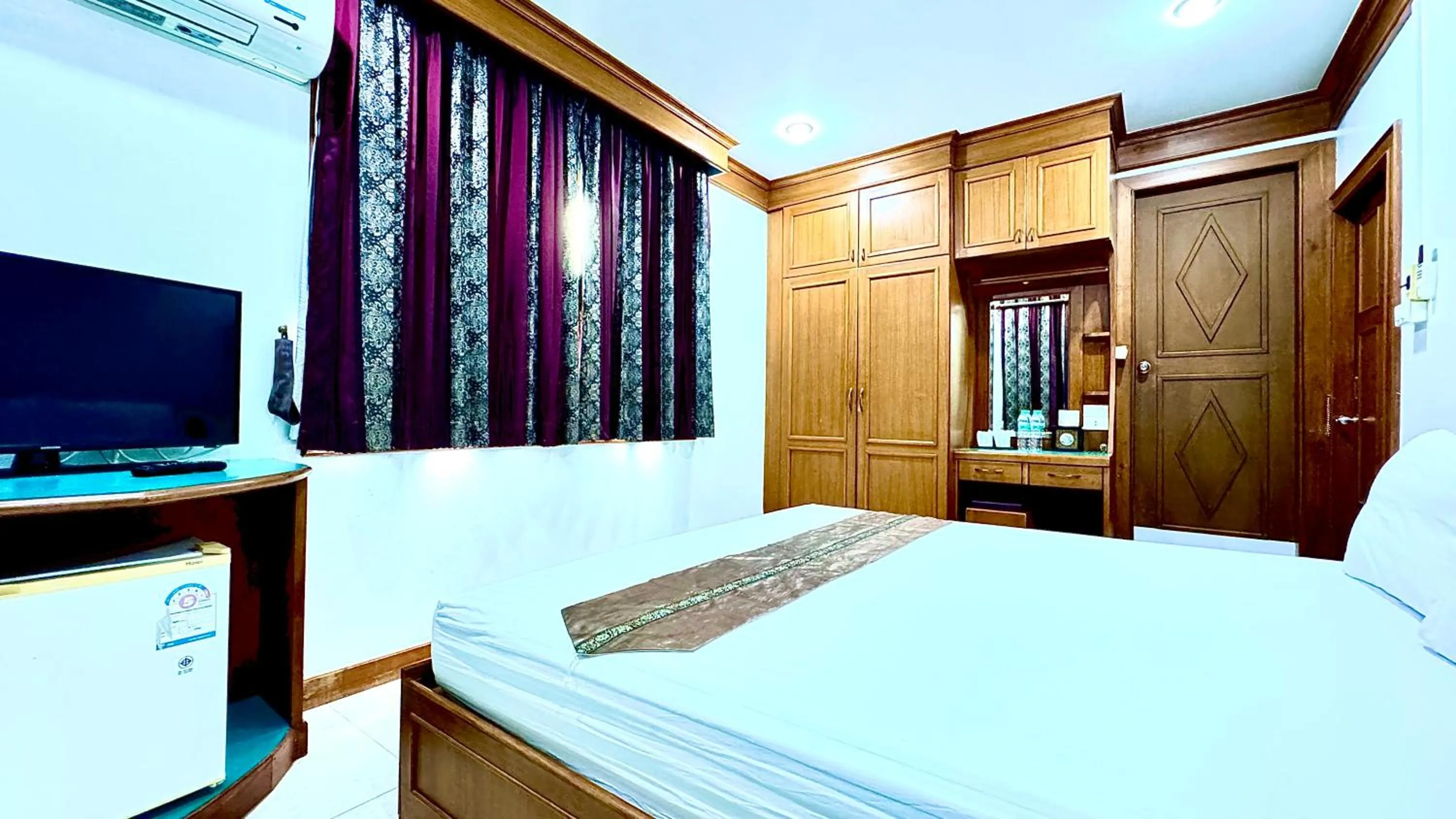 View (from property/room), Bed in EZ House