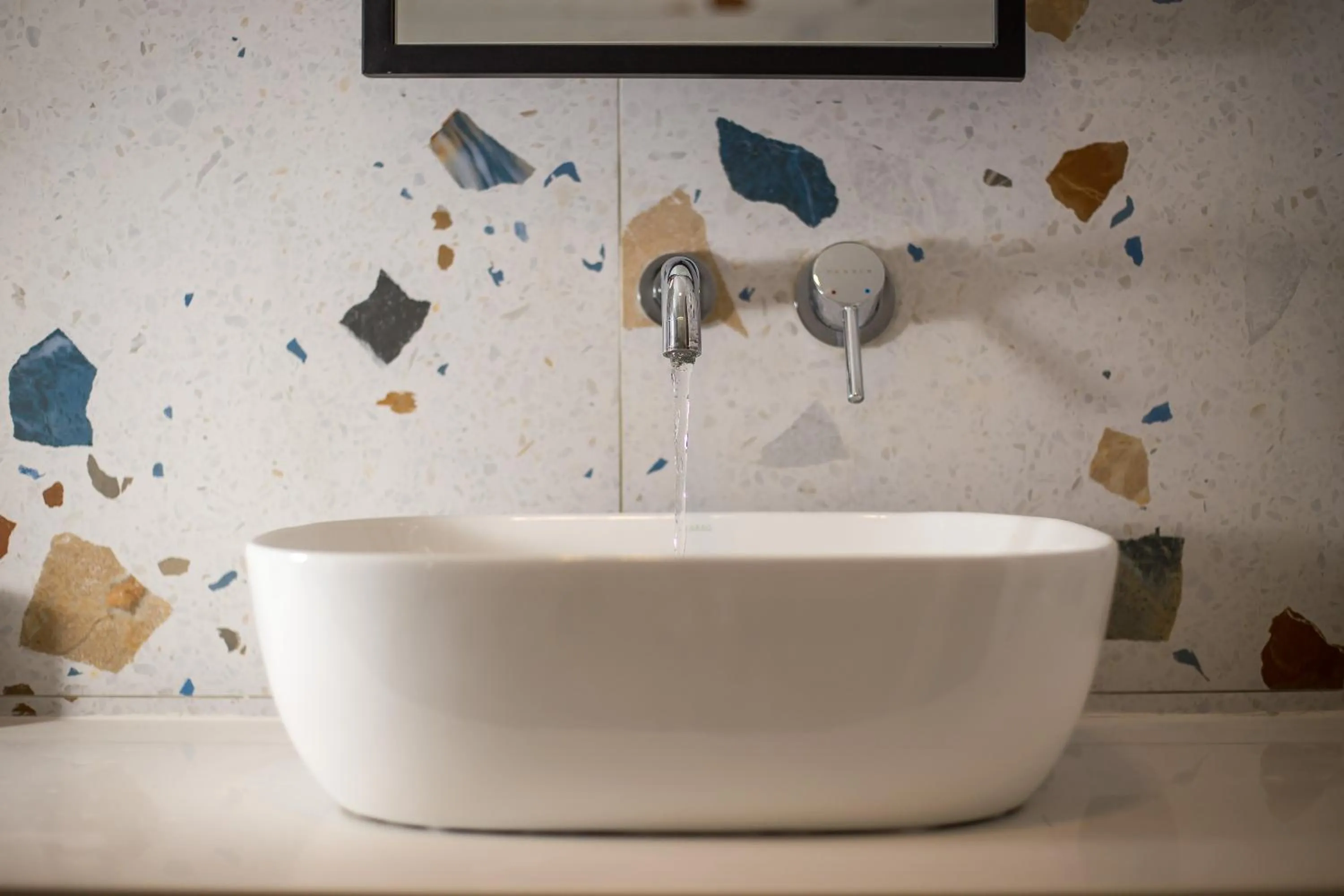 Bathroom in Mazoren Art Hotel