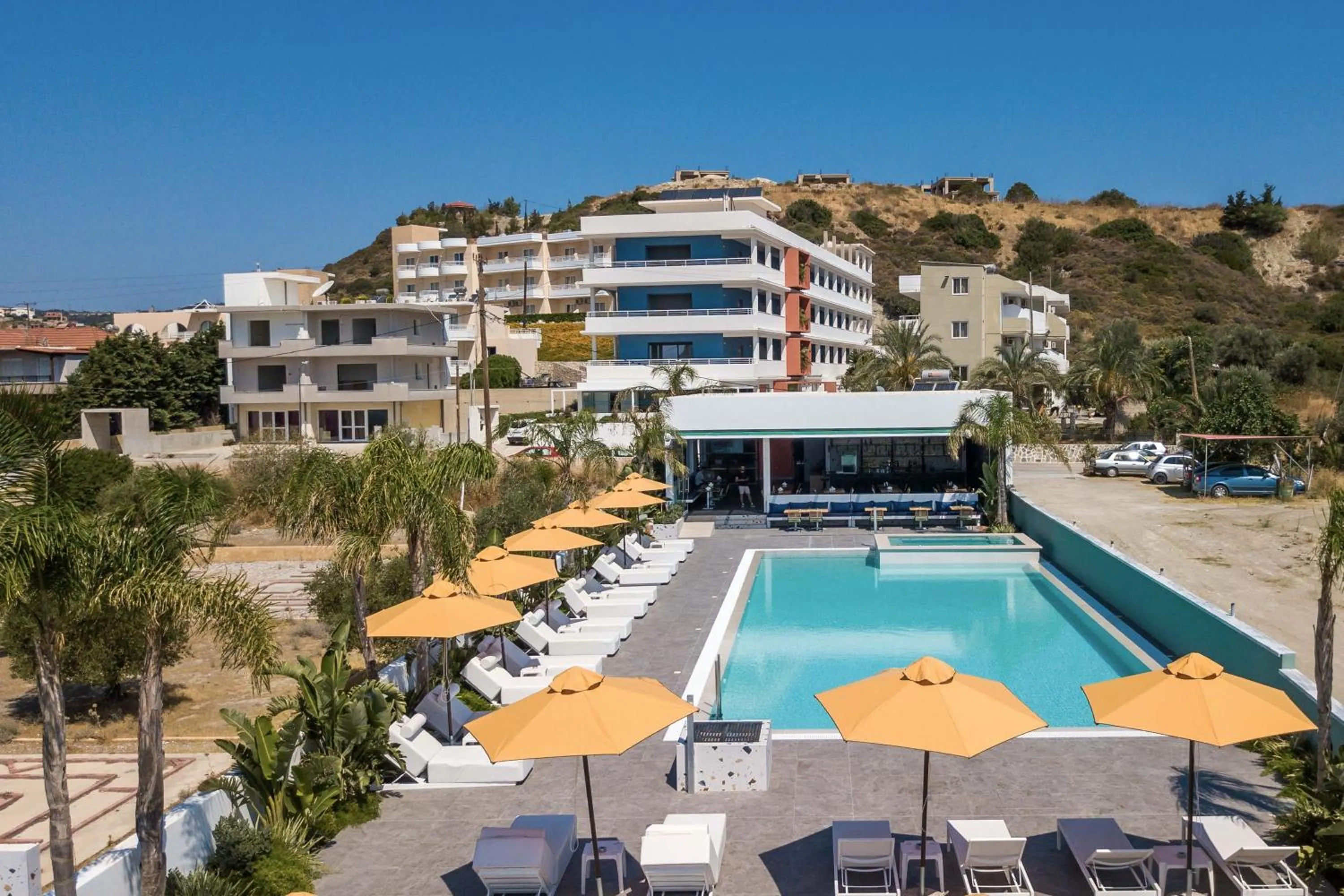 Property building in Mazoren Art Hotel