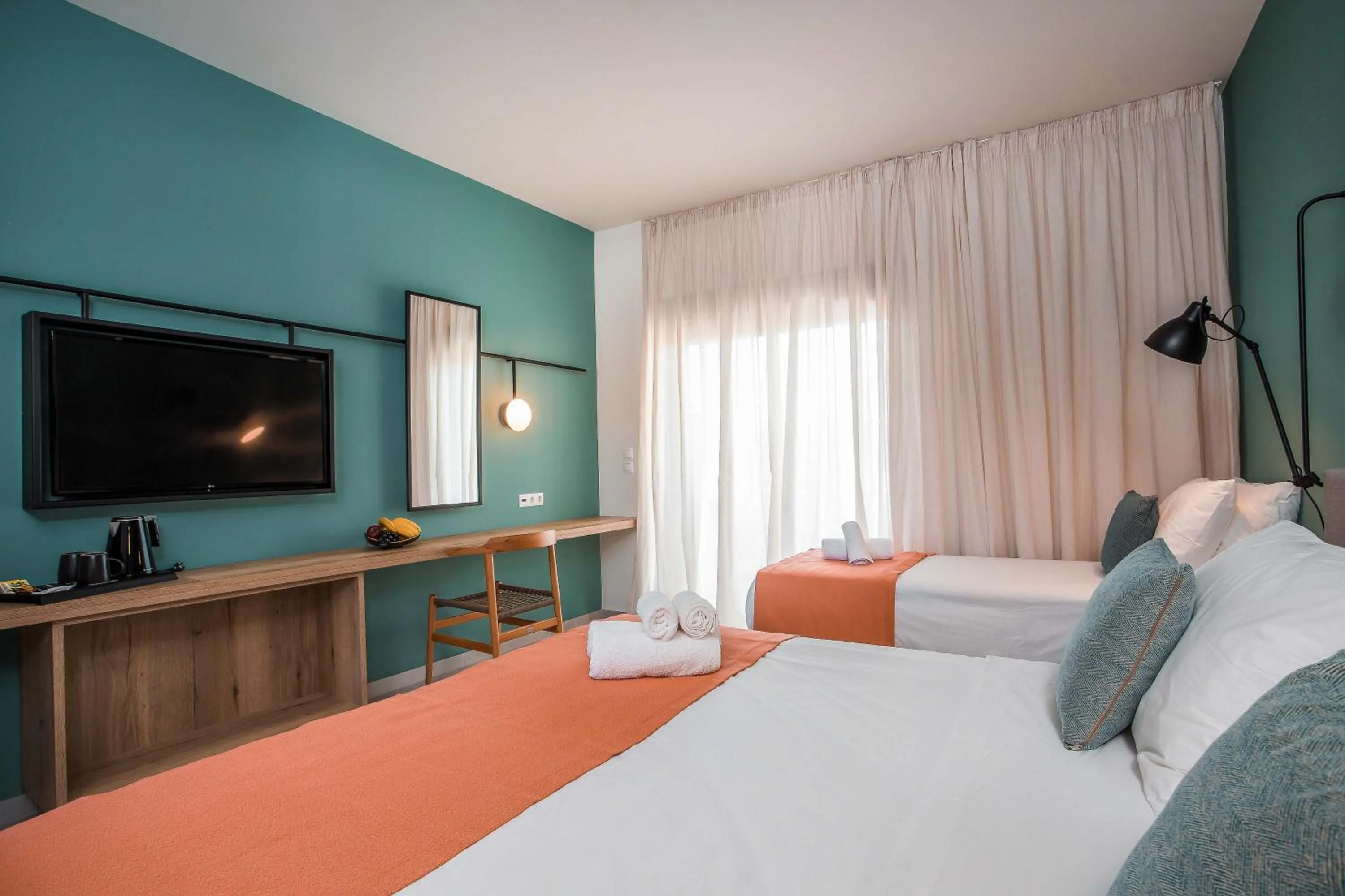 Bed in Mazoren Art Hotel