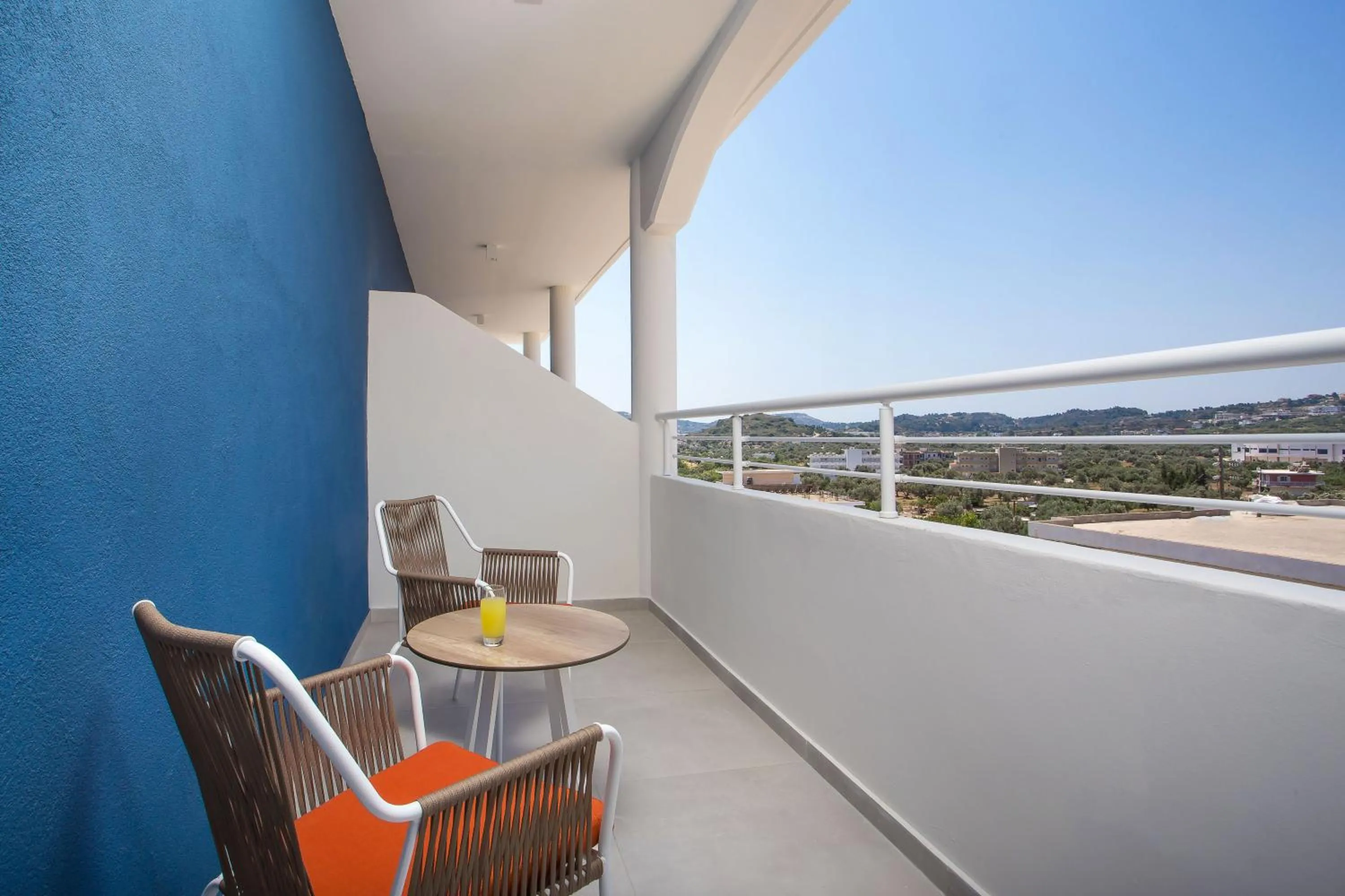 Balcony/Terrace in Mazoren Art Hotel