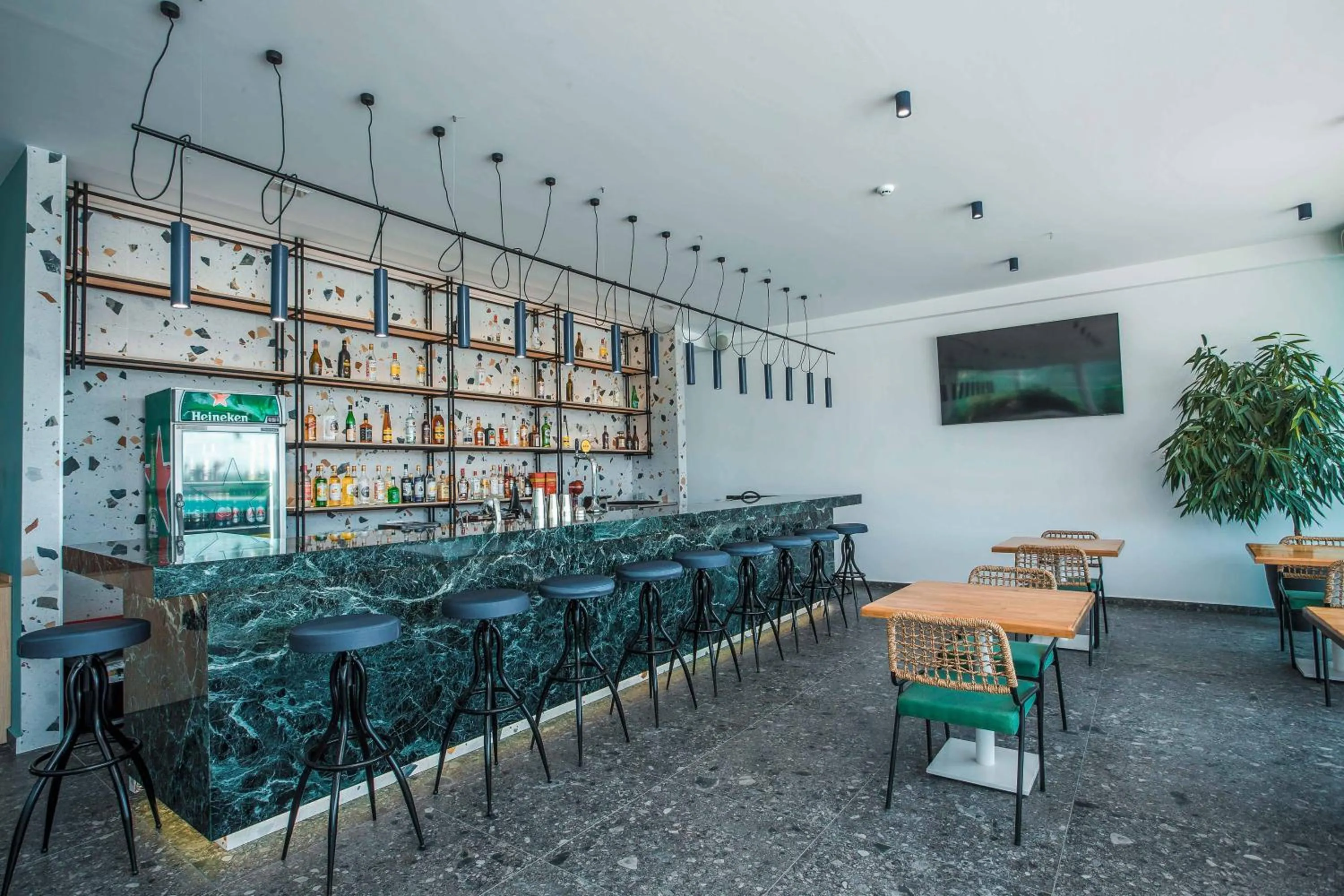 Lounge or bar in Mazoren Art Hotel