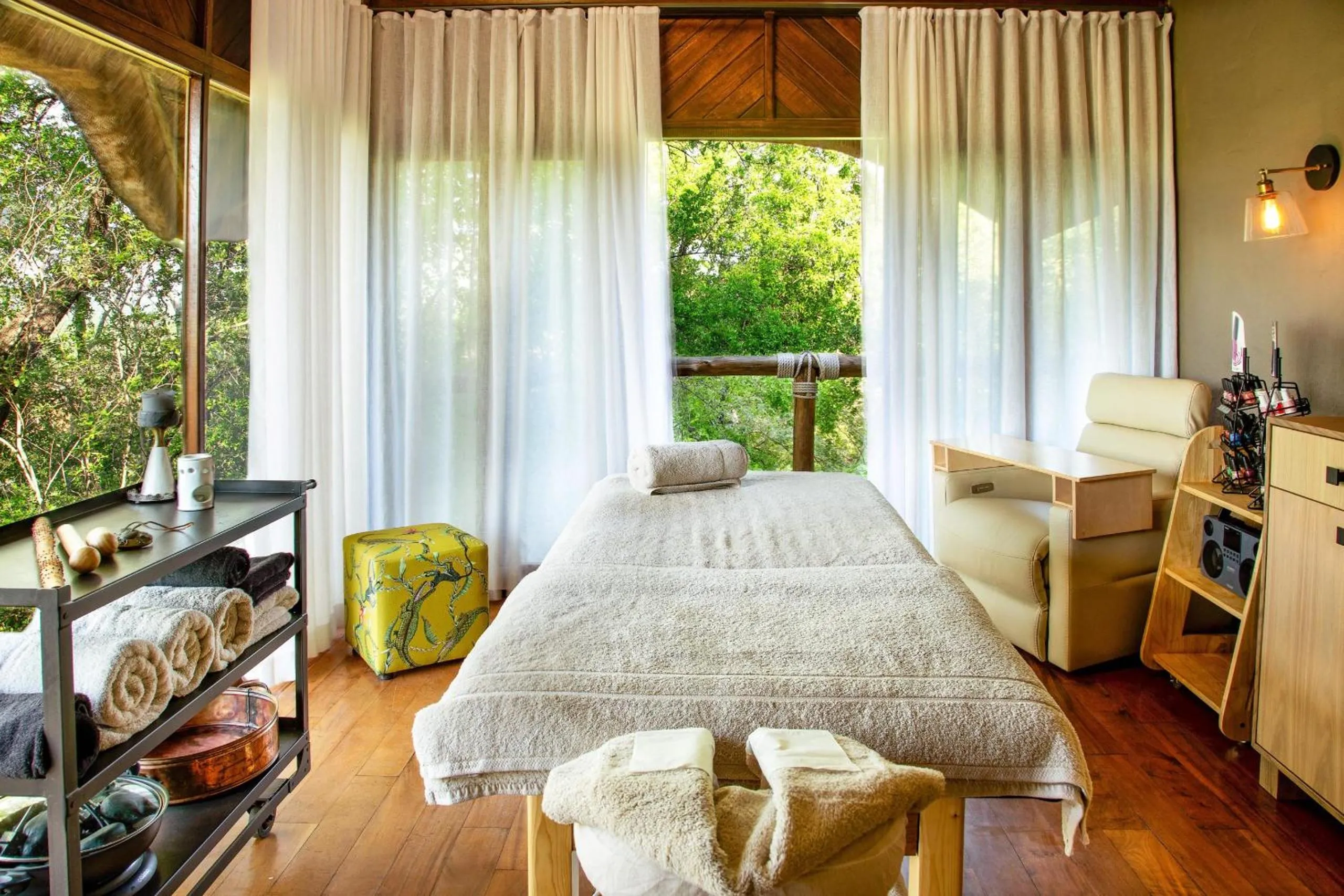 Bed in Madikwe Hills Private Game Lodge