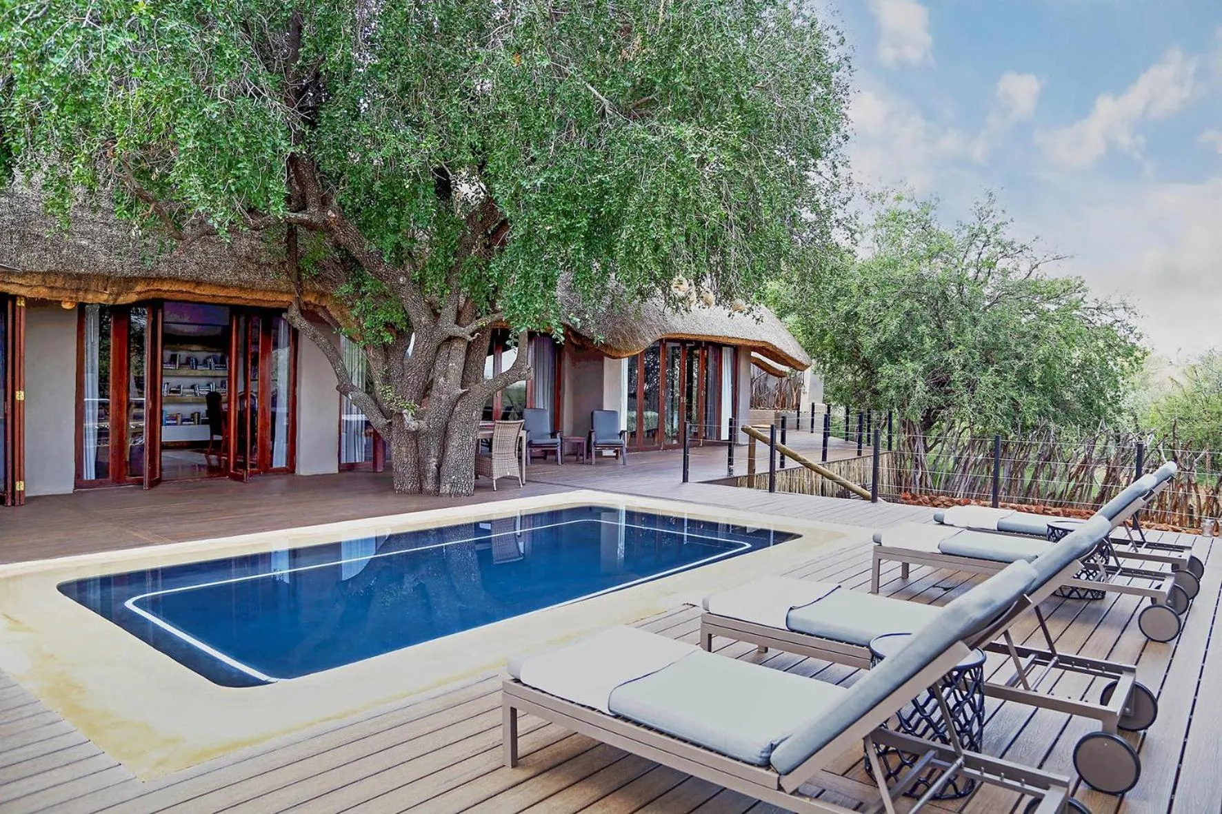 Madikwe Hills Private Game Lodge