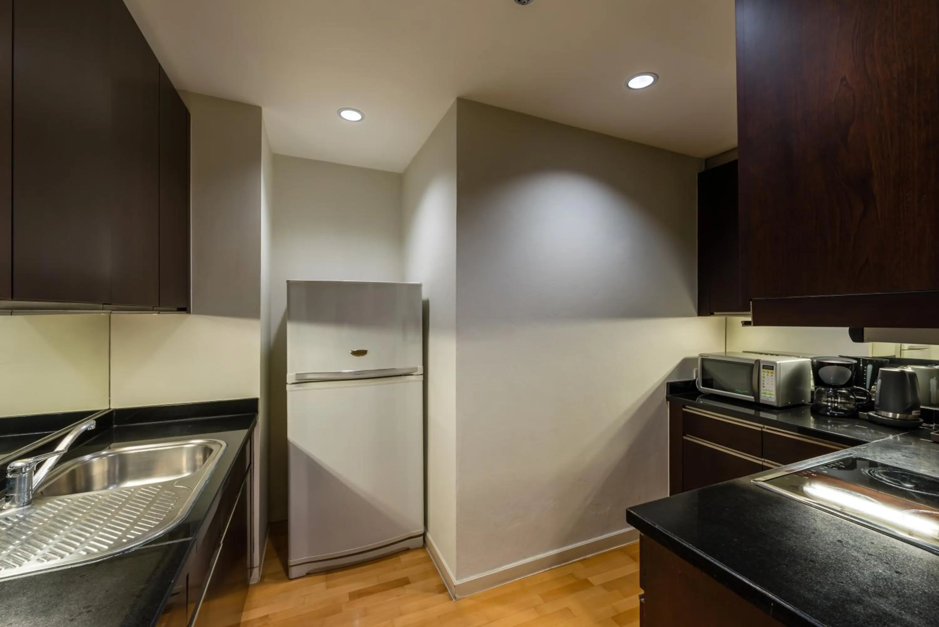 Kitchen or kitchenette in Emporium Suites by Chatrium