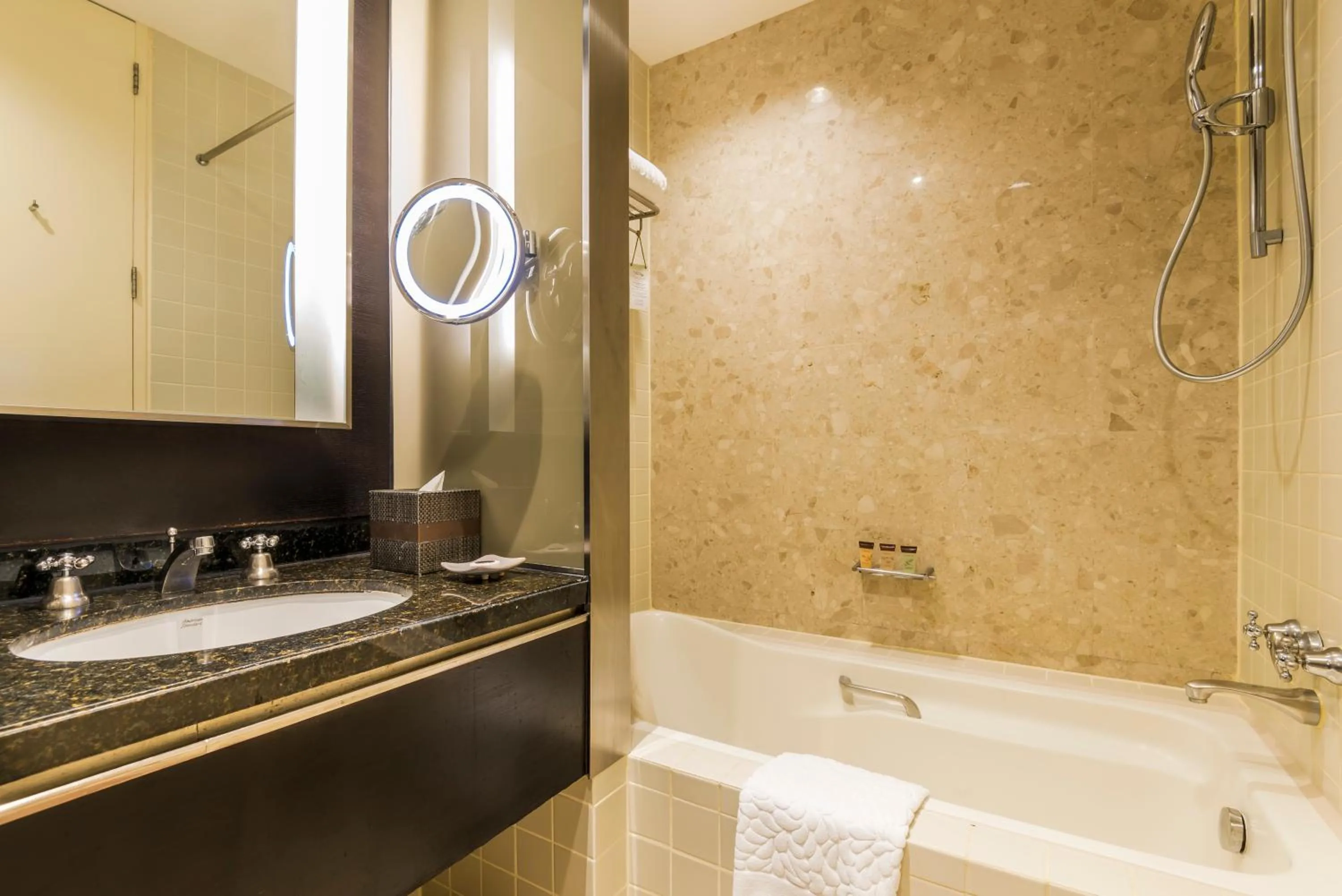 Toilet in Emporium Suites by Chatrium