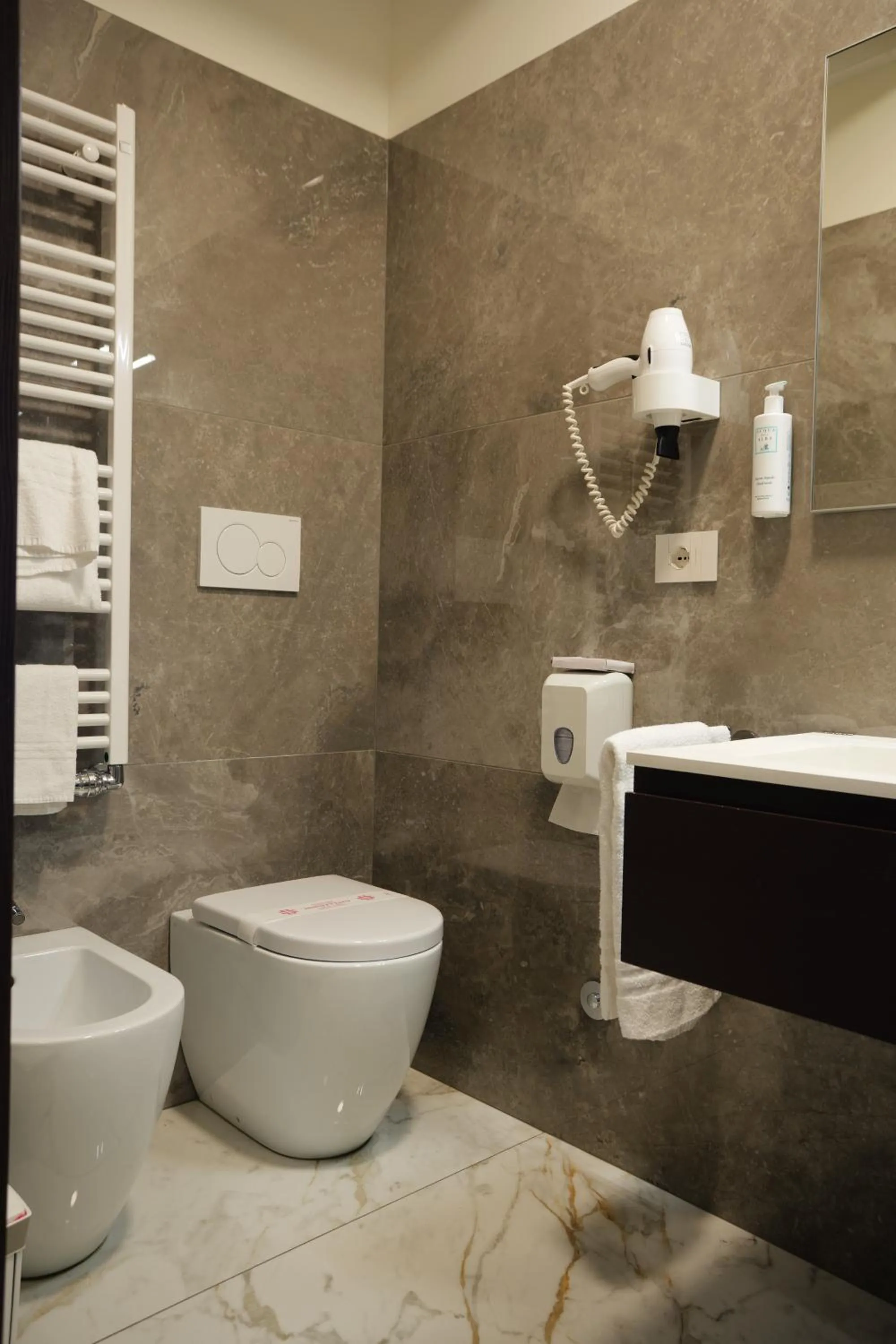 Hotel Ristorante Da Tonino