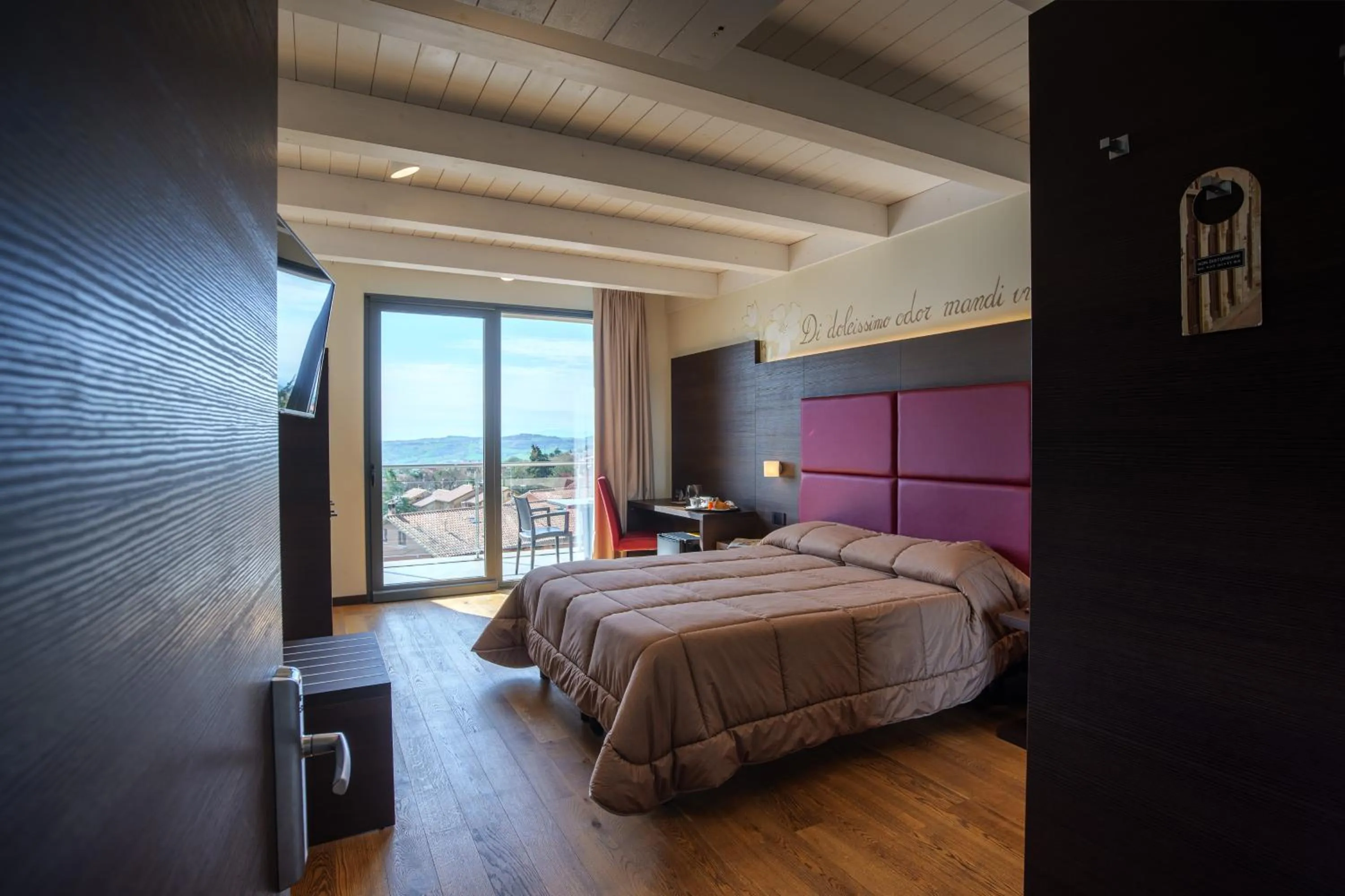 Bed in Hotel Ristorante Da Tonino