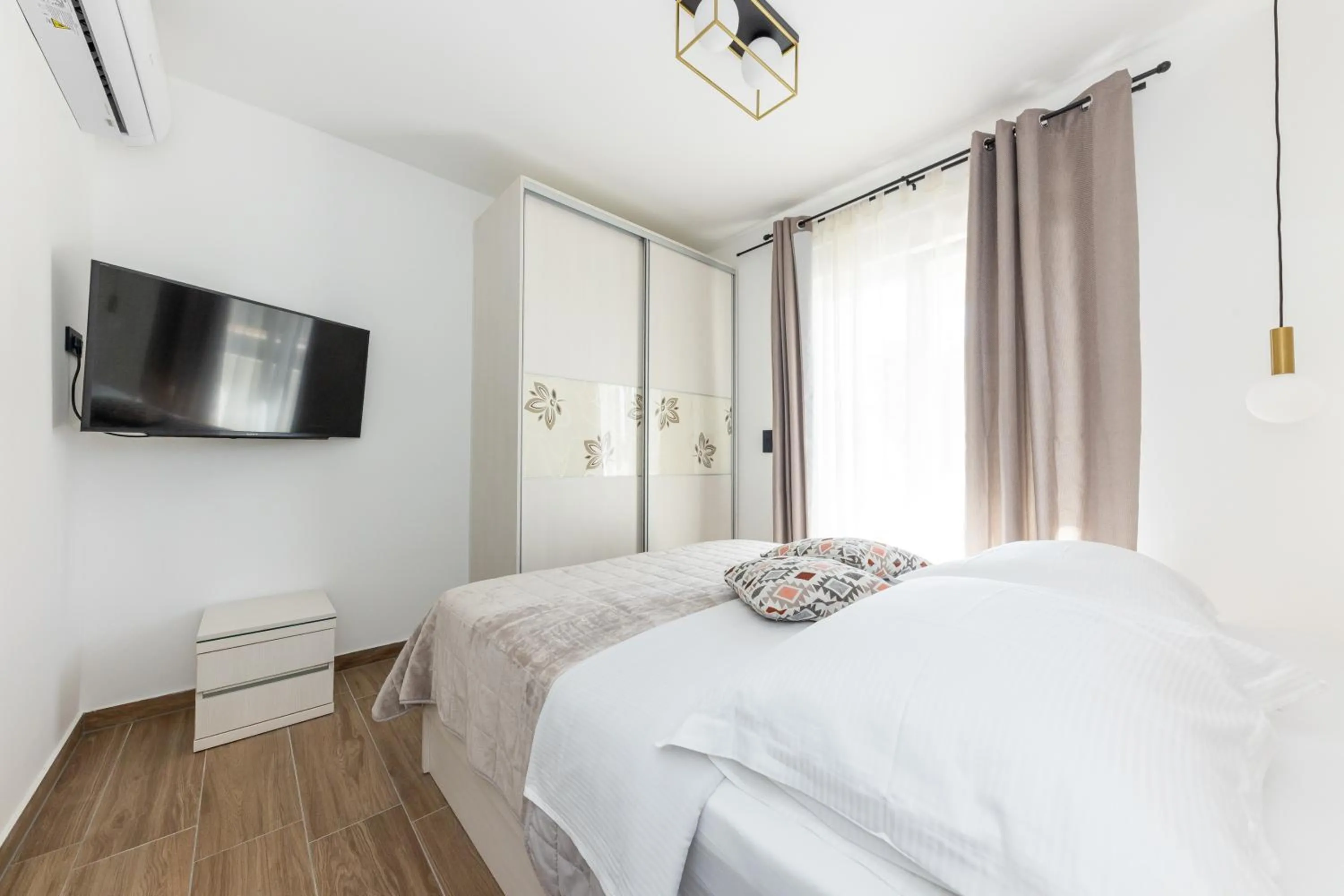 Bed in Villa Koludrovac