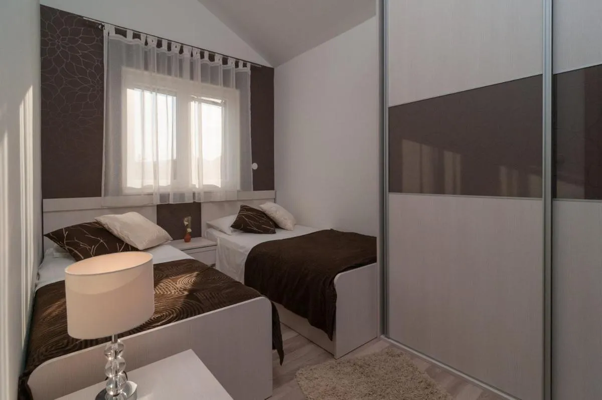 Bed in Villa Koludrovac