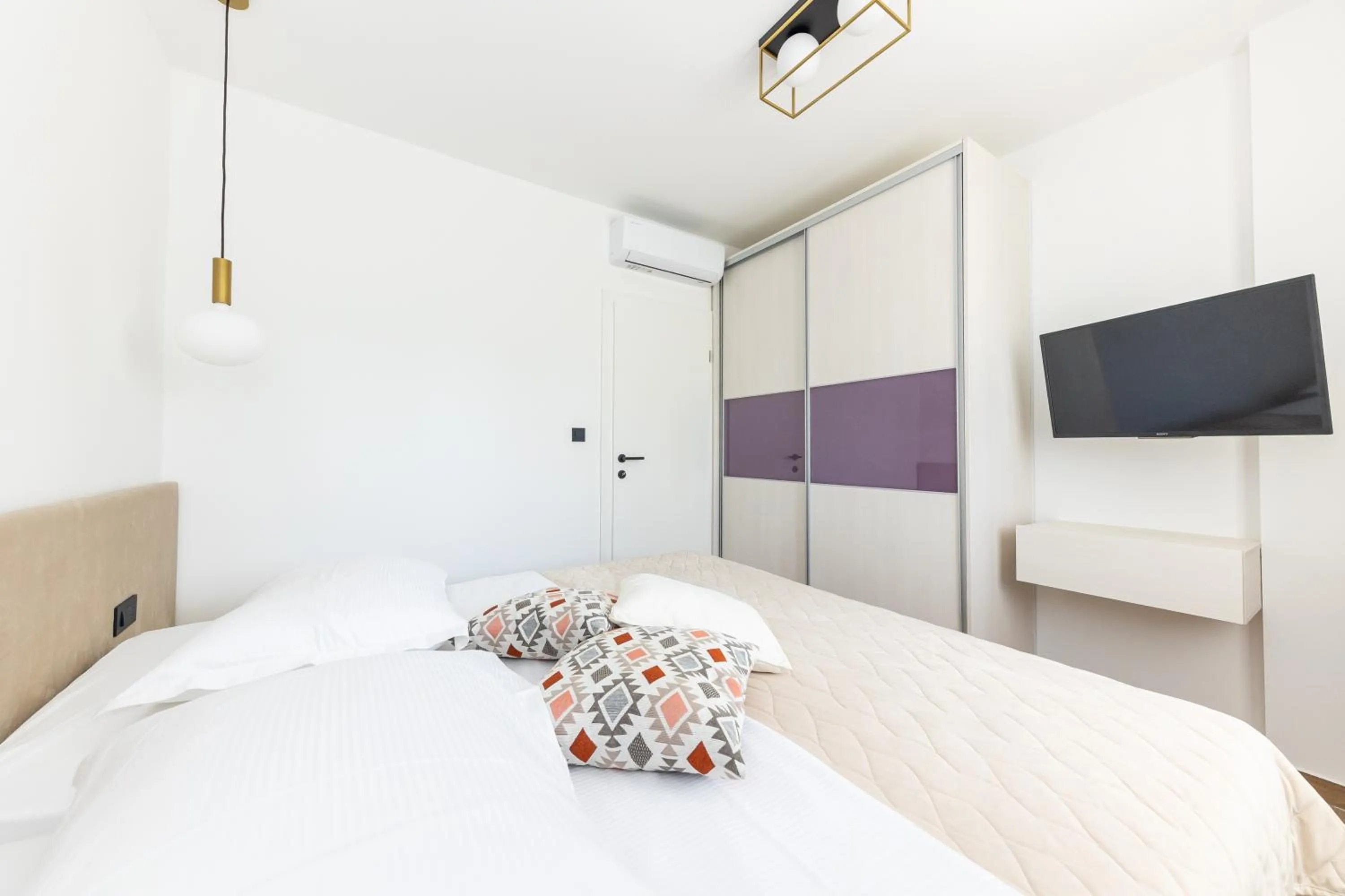 Bed in Villa Koludrovac