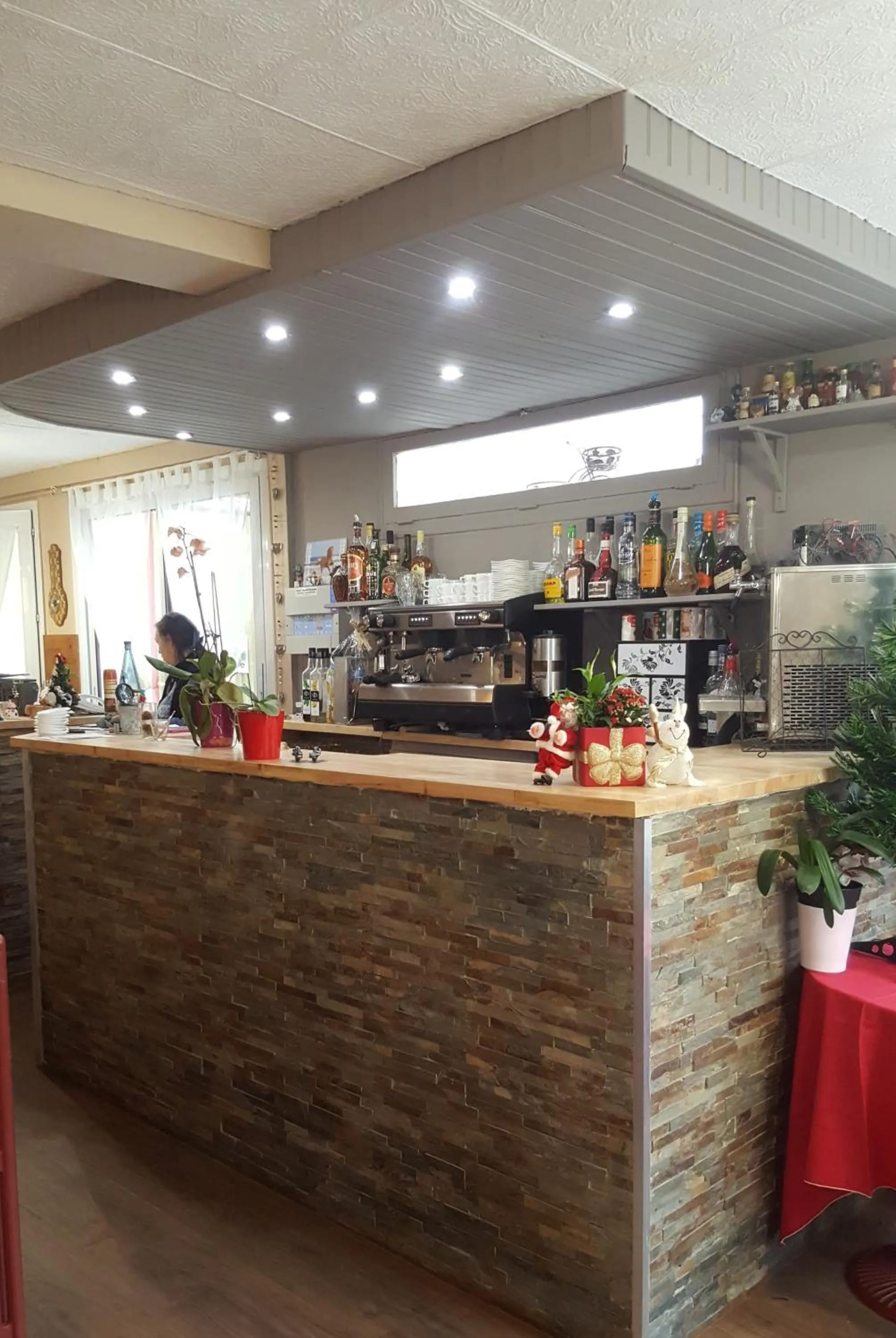 Lobby or reception in Hôtel les Deux Cols