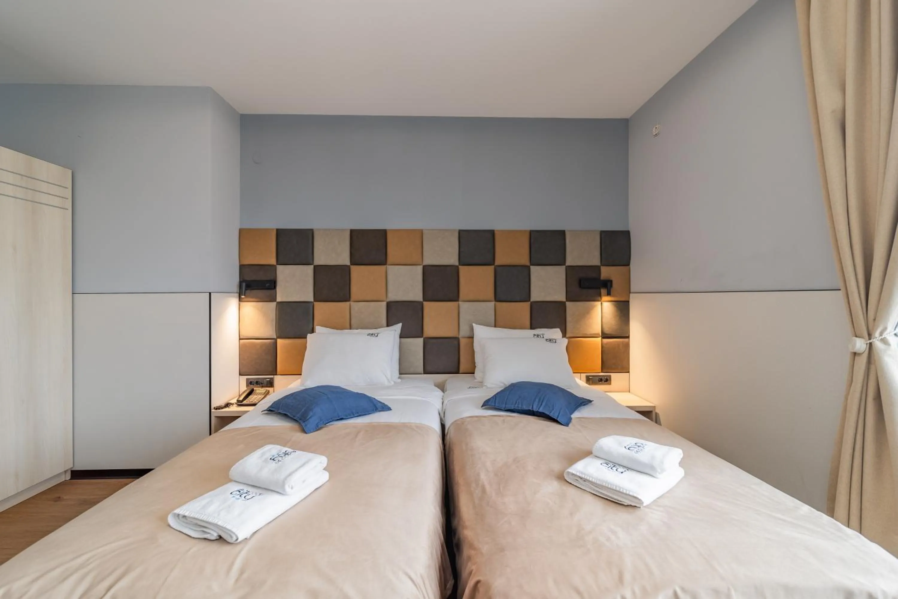 Bed in Hotel Garni VIZURA Sport