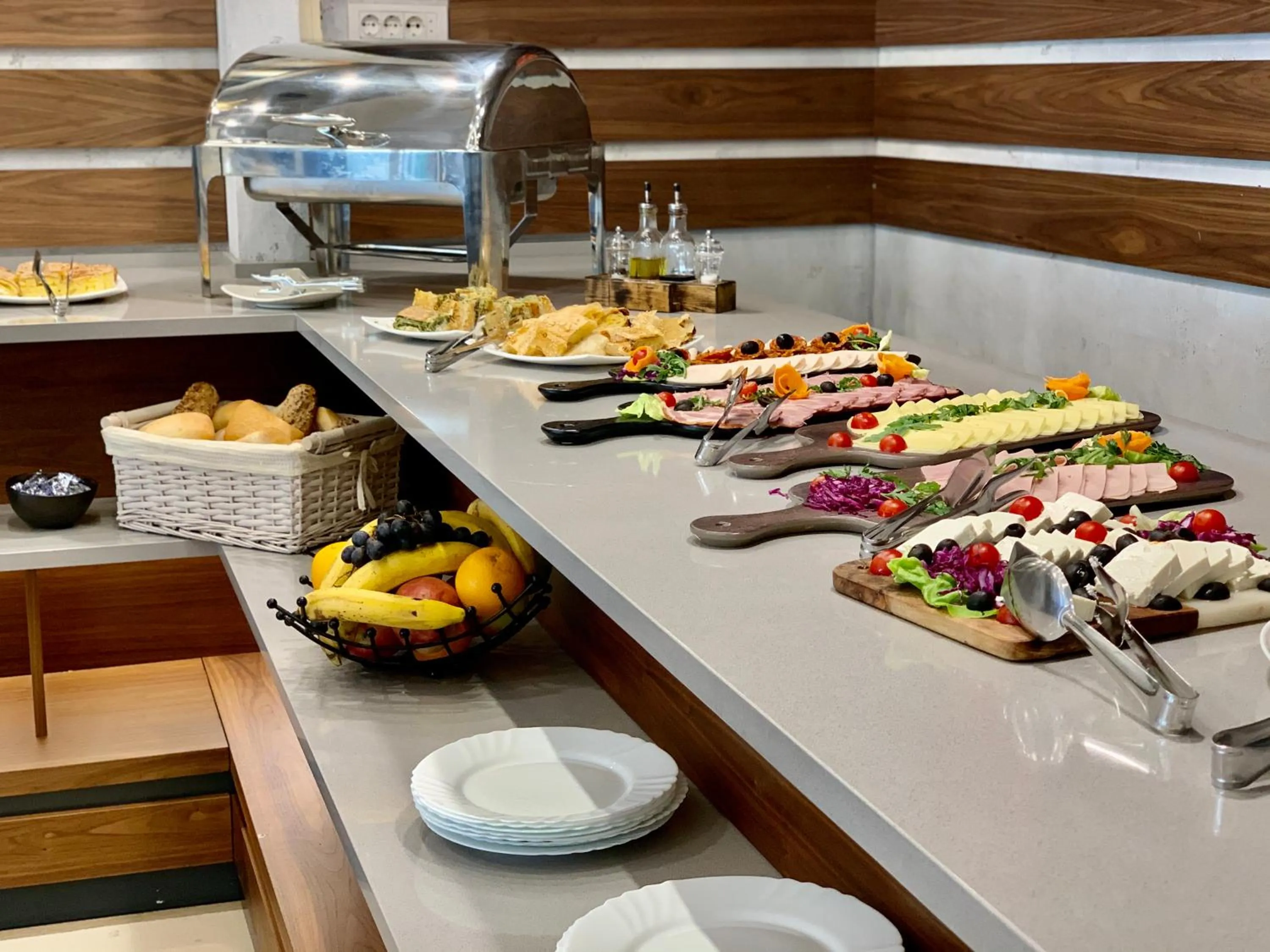 Buffet breakfast in Hotel Garni VIZURA Sport