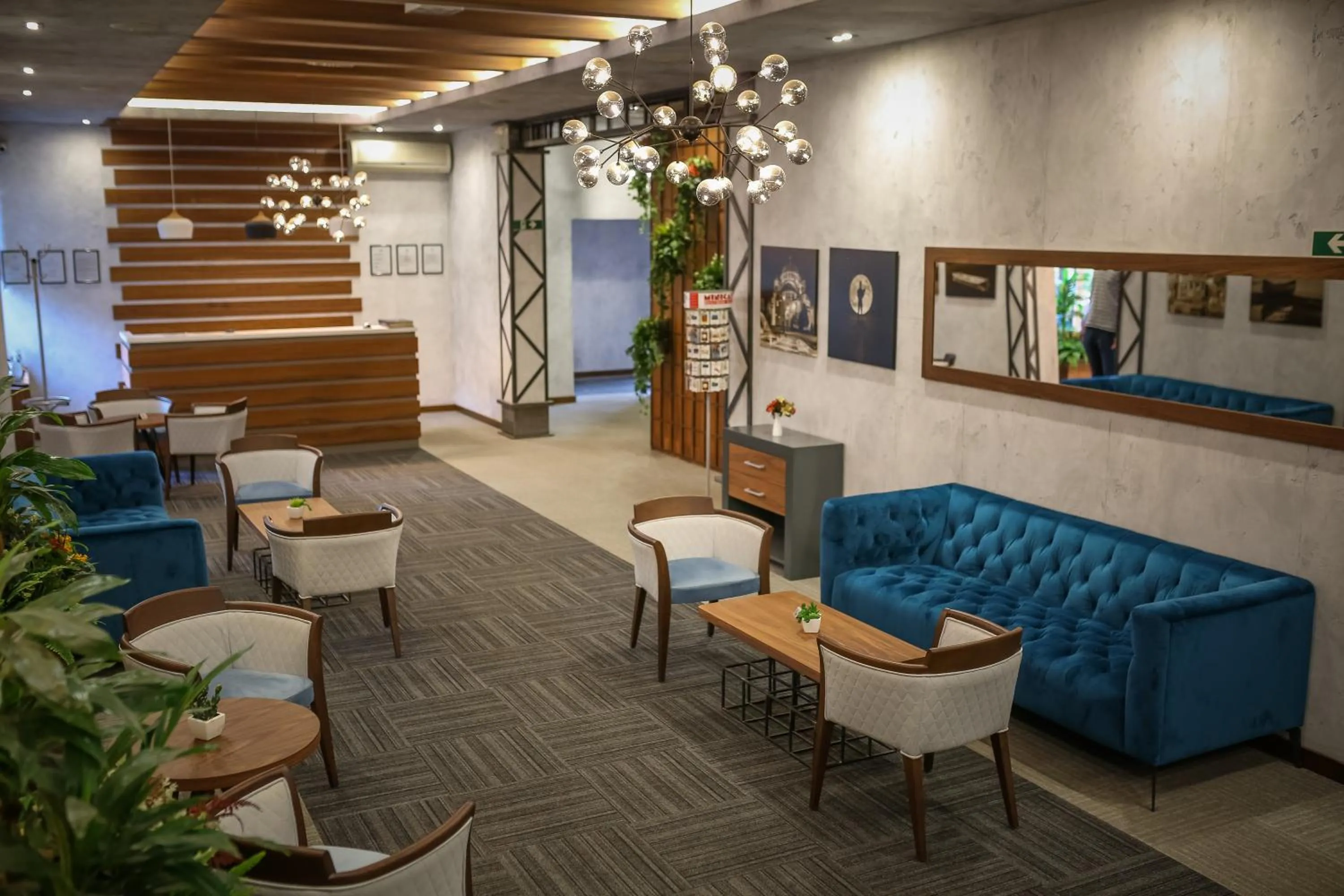 Lobby or reception in Hotel Garni VIZURA Sport