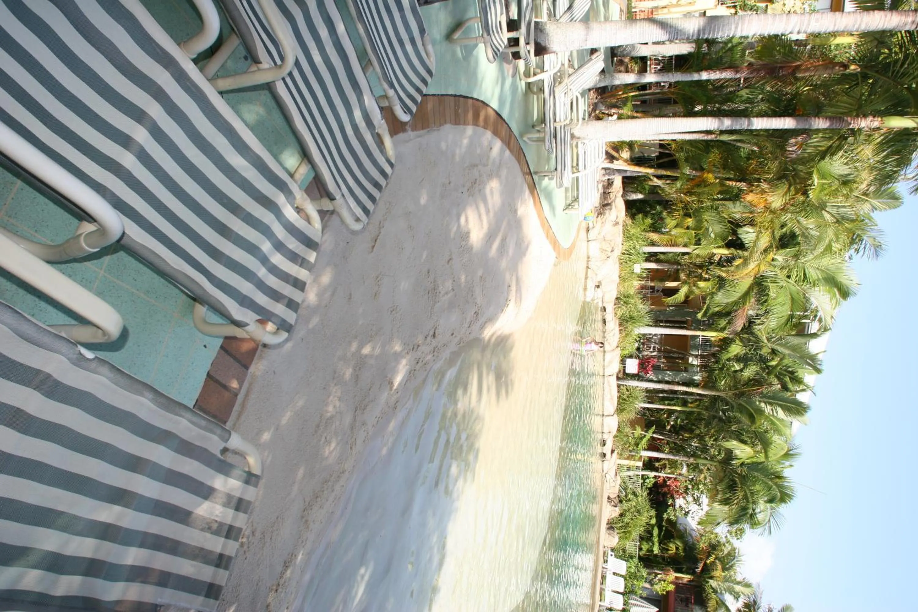 Swimming pool in Diamond Sands Resort