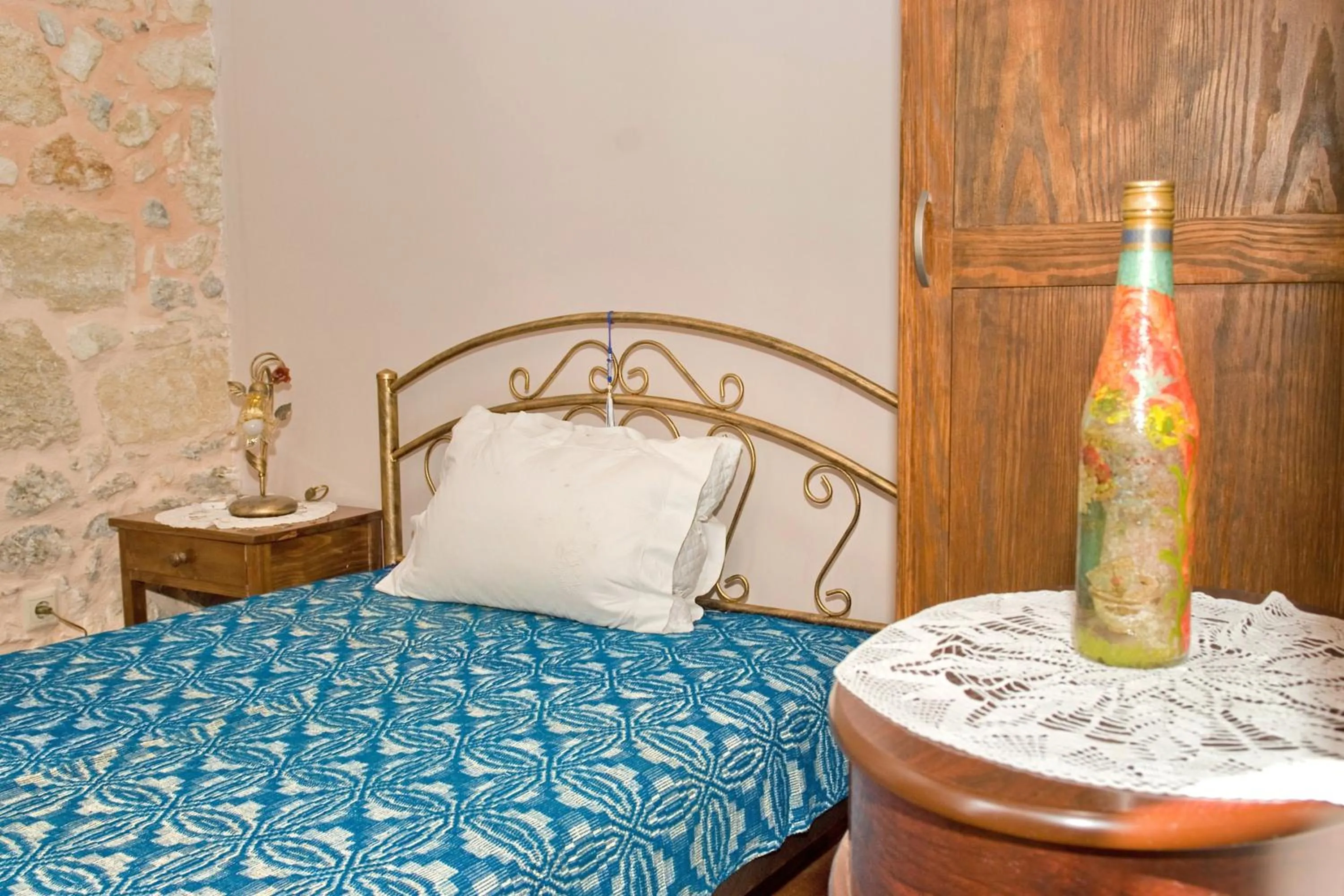 Bedroom, Bed in Villa Daskalogianni