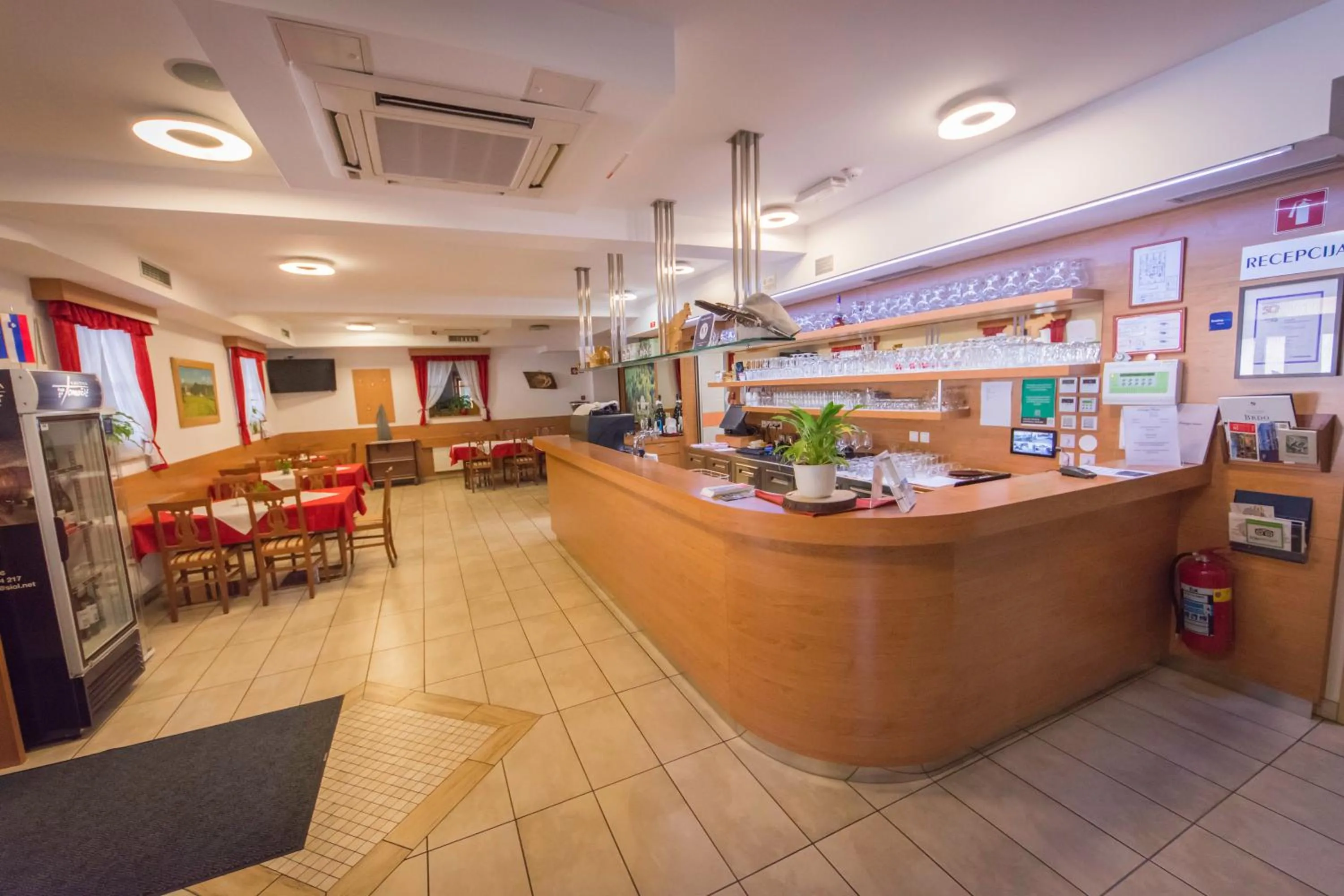 Restaurant/places to eat in Domačija Vodnik & Apartments