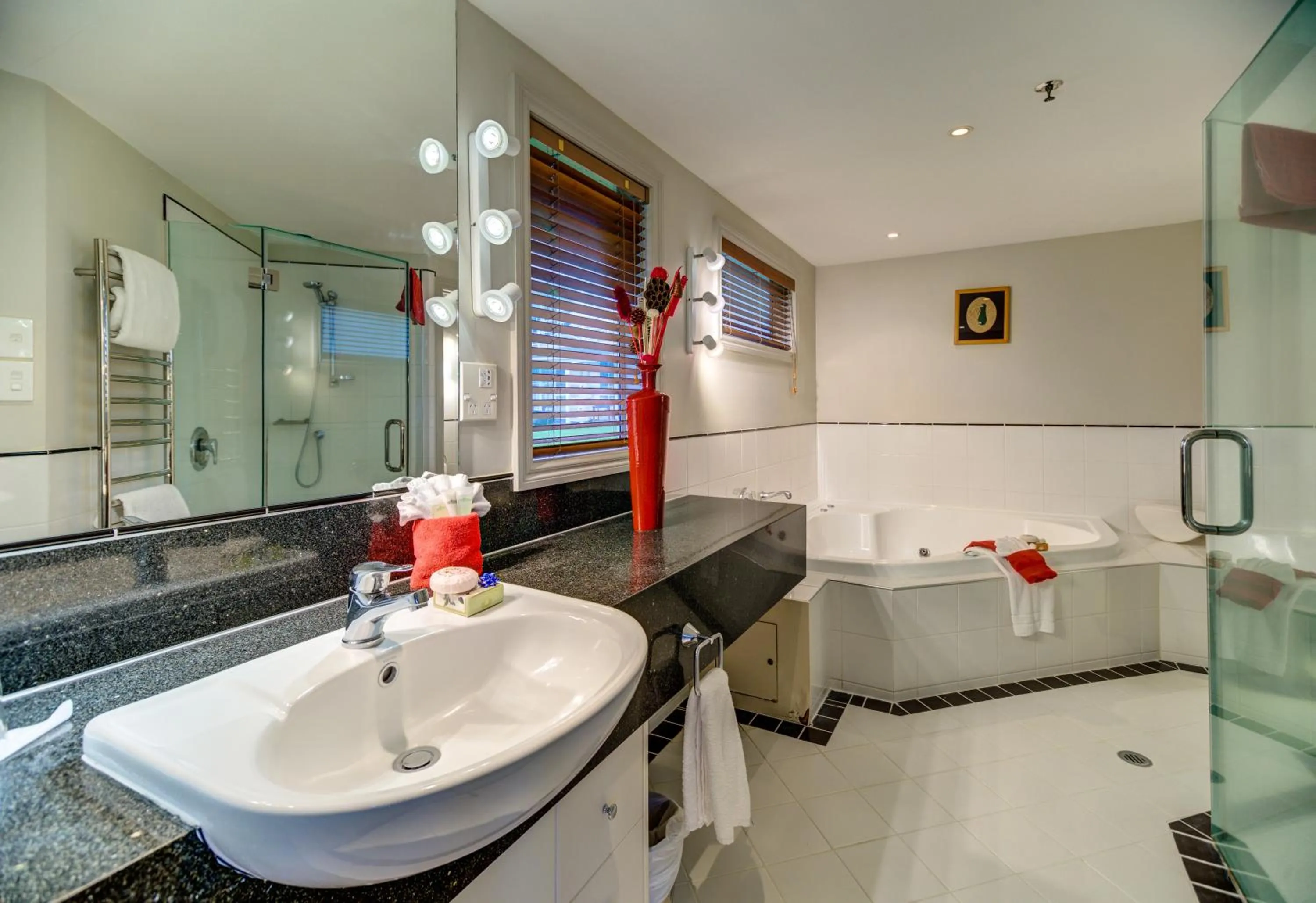 Bathroom in VR Rotorua Lake Resort