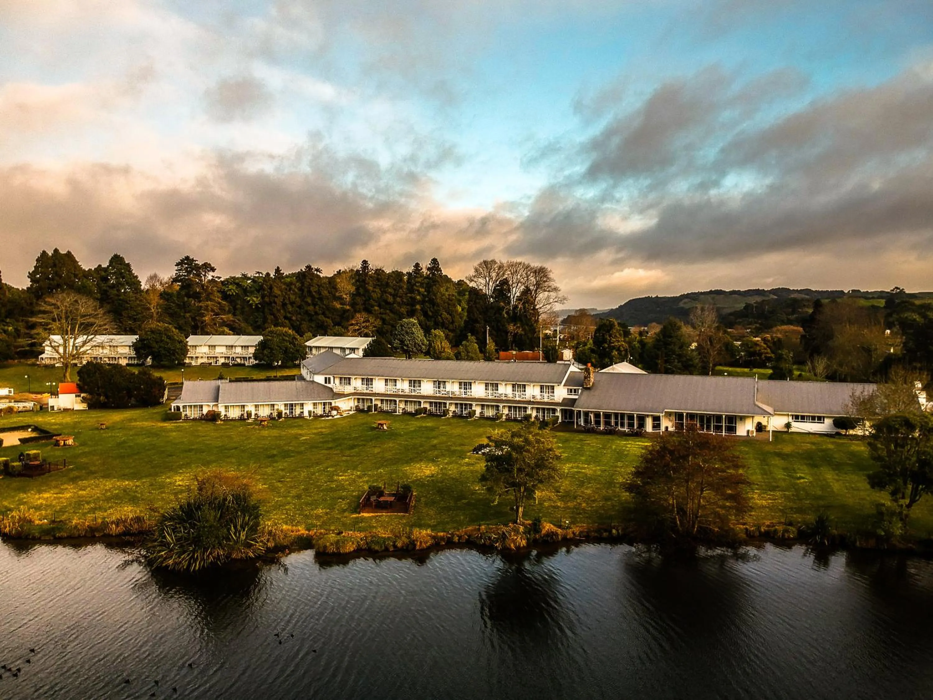 Property building in VR Rotorua Lake Resort