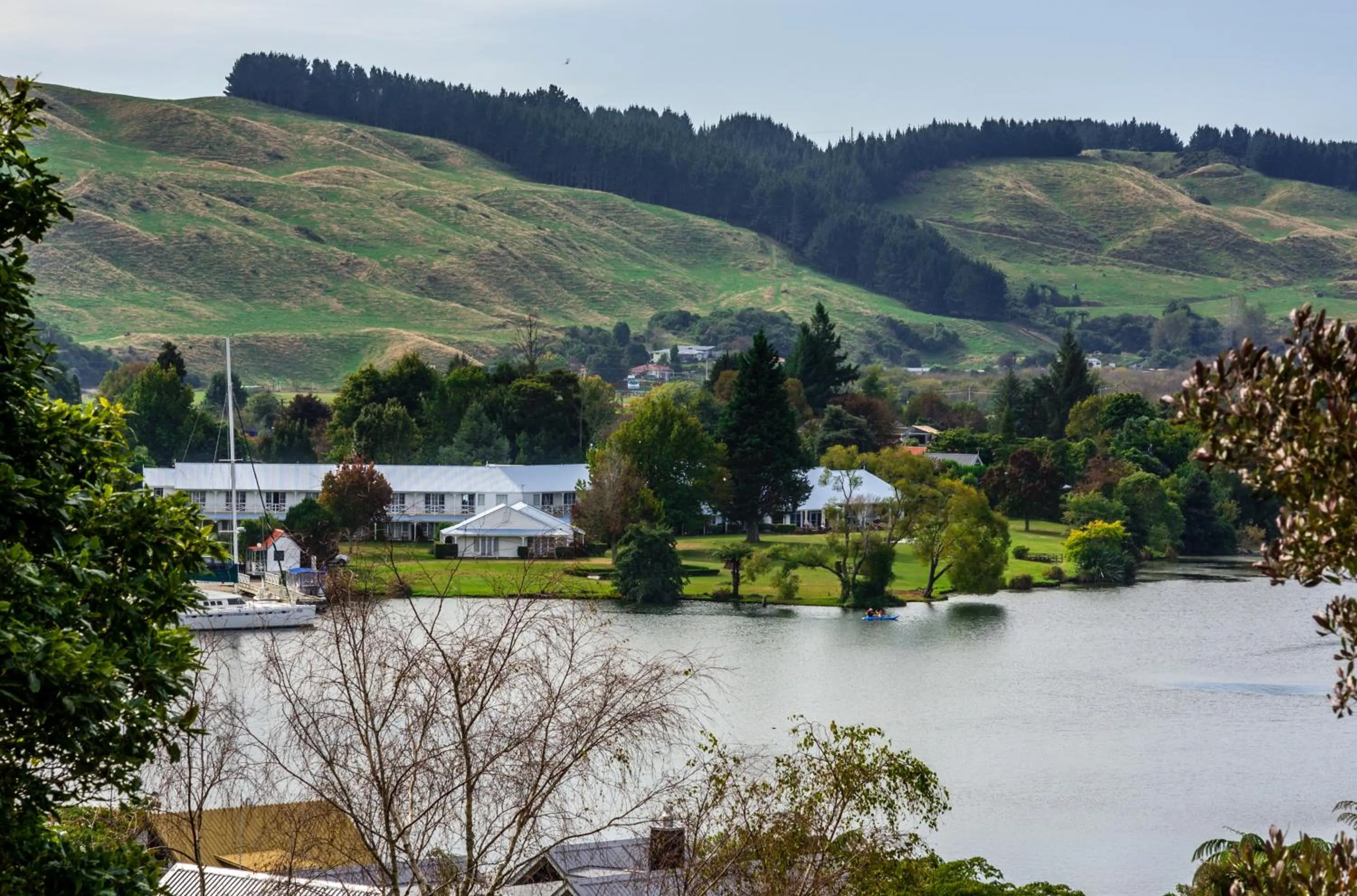 Day in VR Rotorua Lake Resort