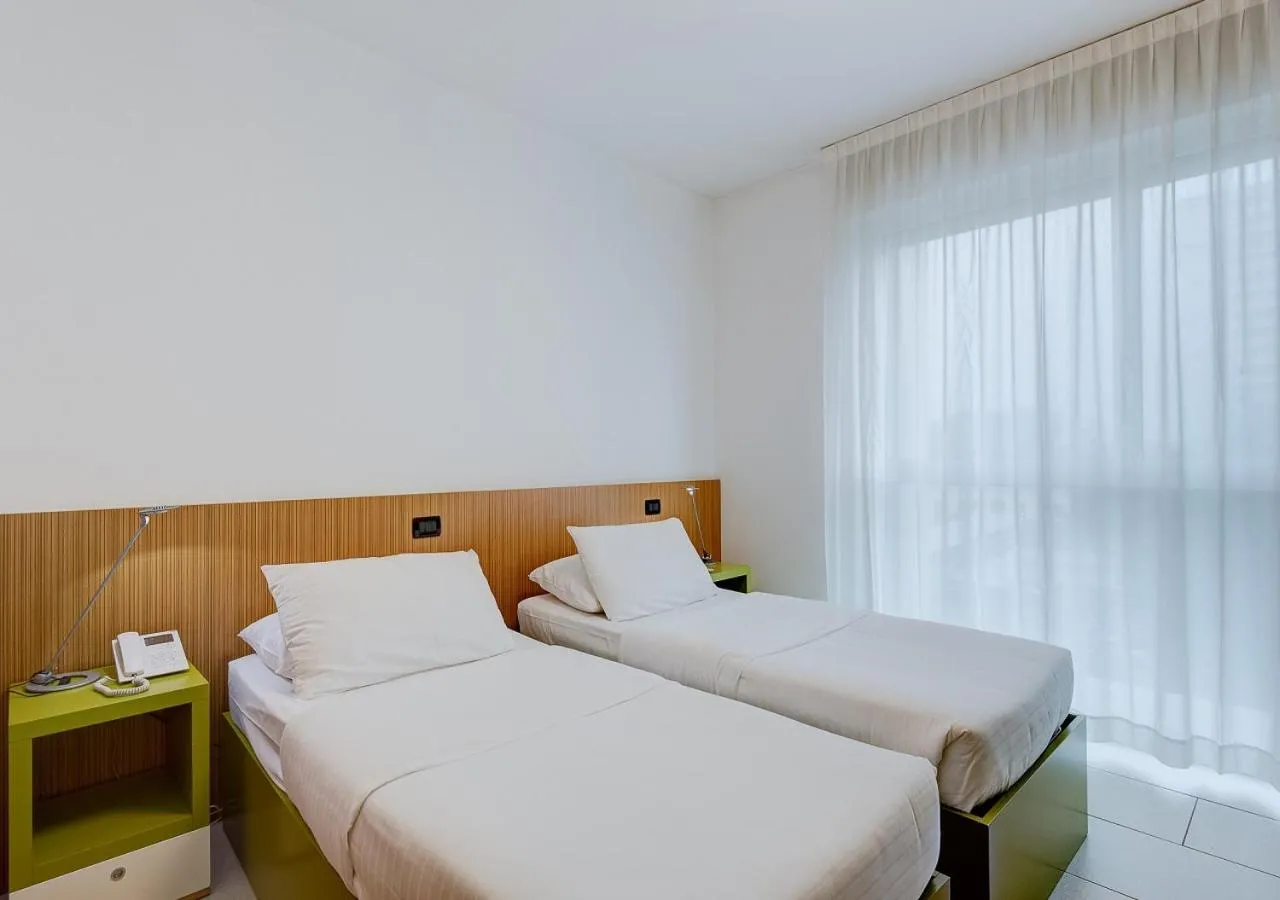 Communal lounge/ TV room, Bed in Camplus Turro Casa per Ferie