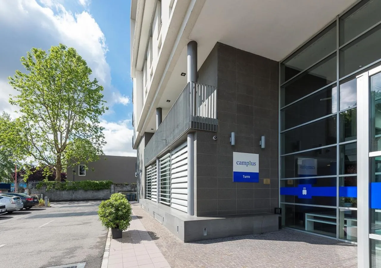 Property building in Camplus Turro Casa per Ferie