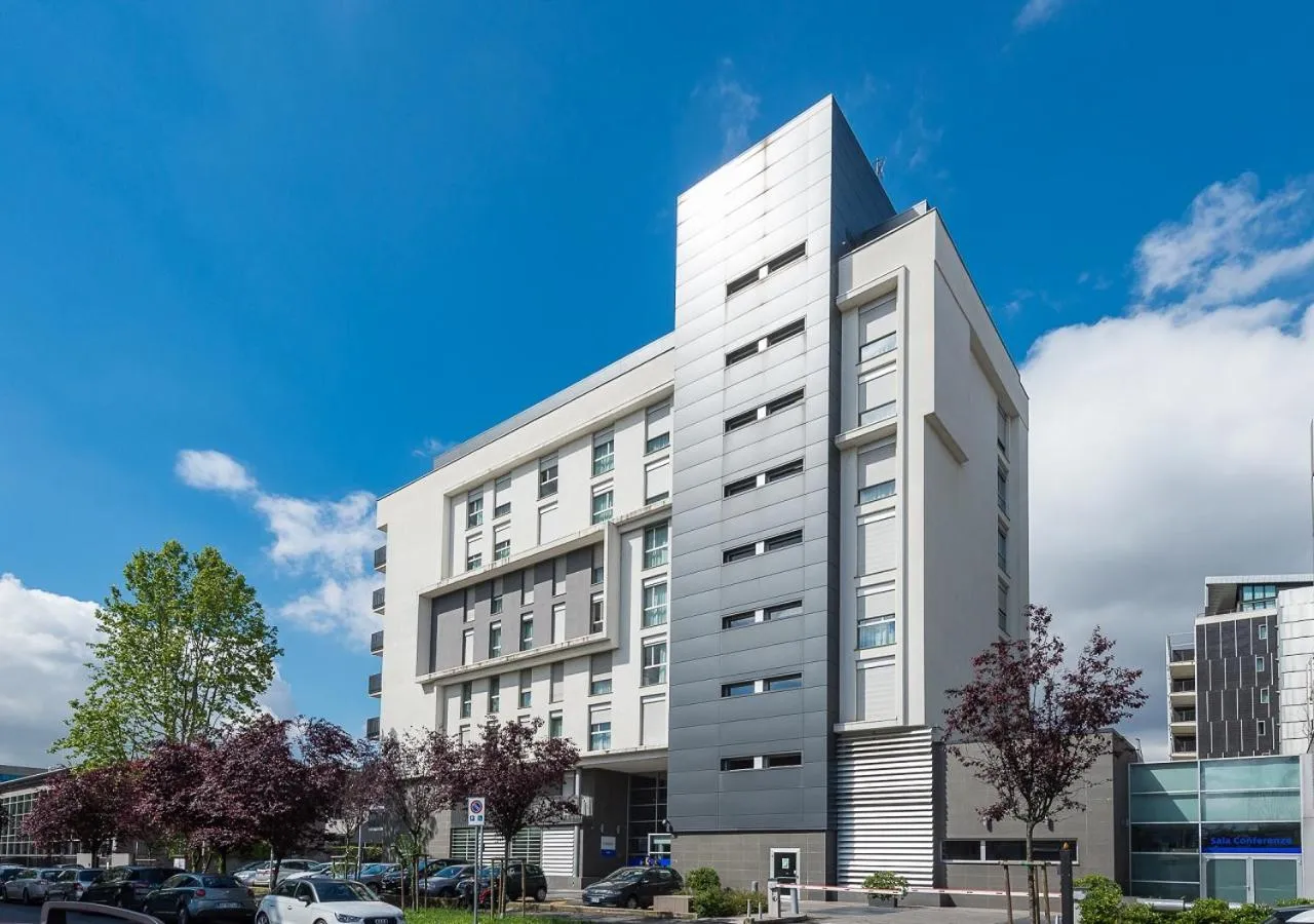 Property building in Camplus Turro Casa per Ferie