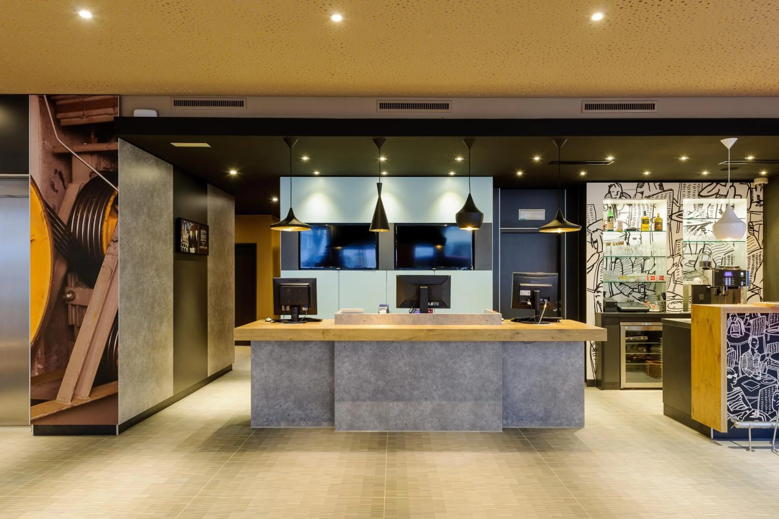Lobby or reception in Hotel Ibis Bregenz