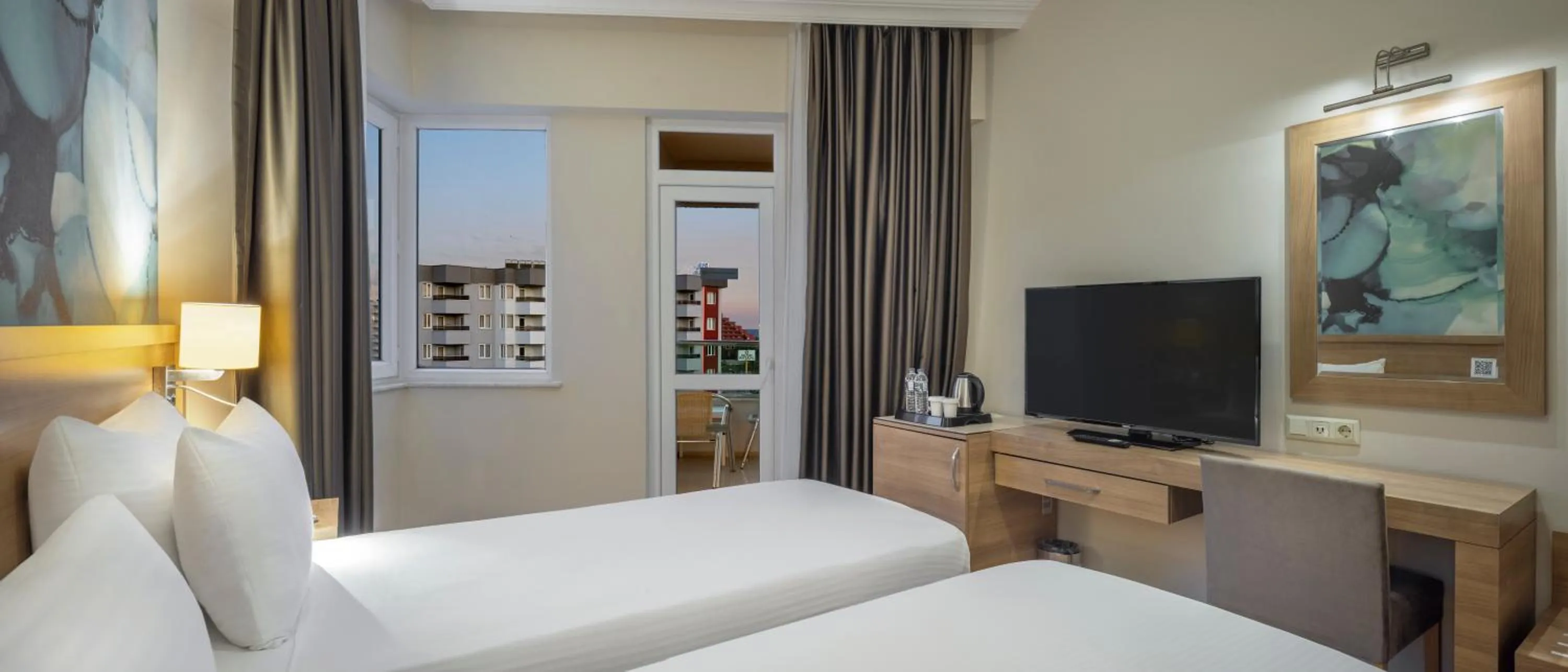 Massage, Bed in Wyndham Garden Lara