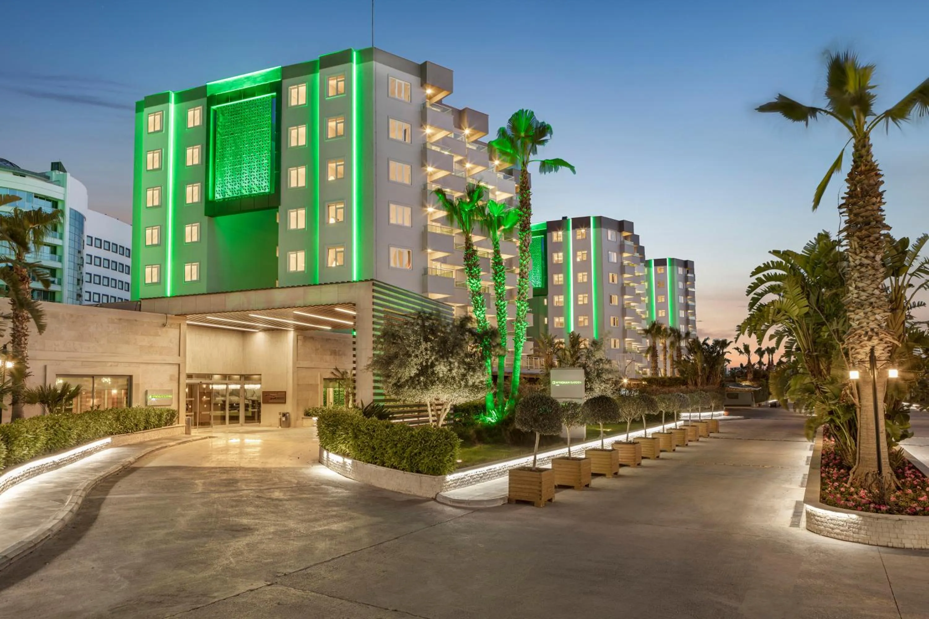 Facade/entrance in Wyndham Garden Lara