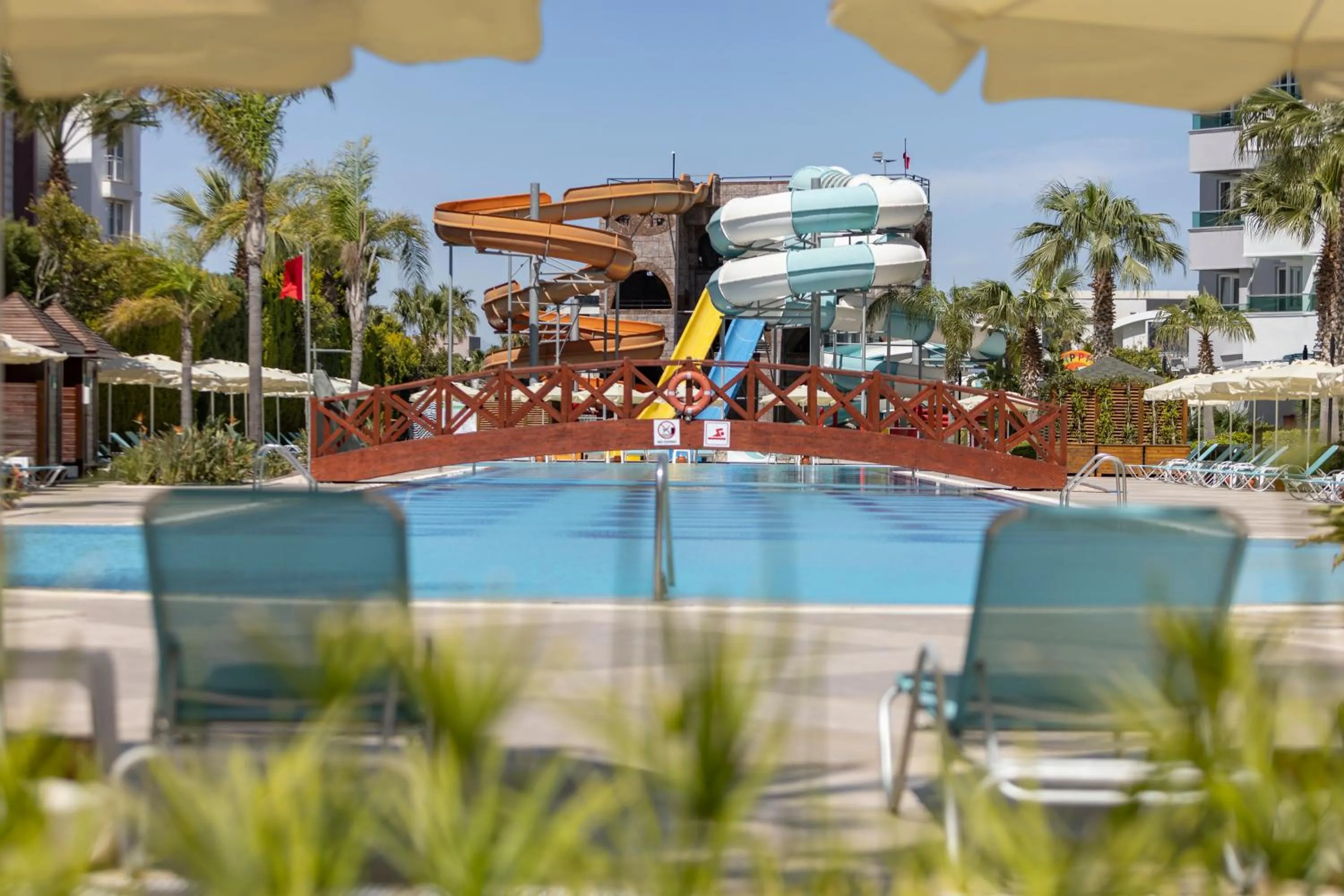 Swimming pool in Wyndham Garden Lara