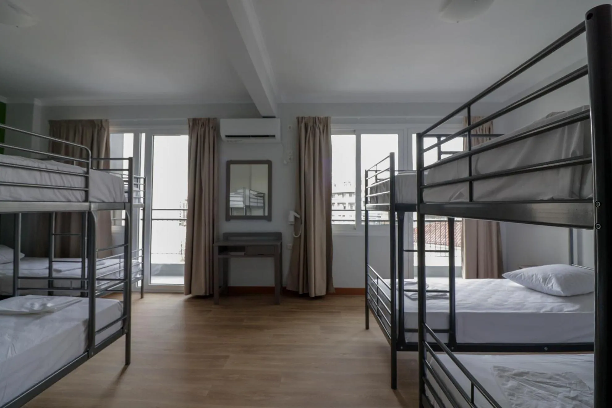 Bedroom, Bed in Athens Hawks