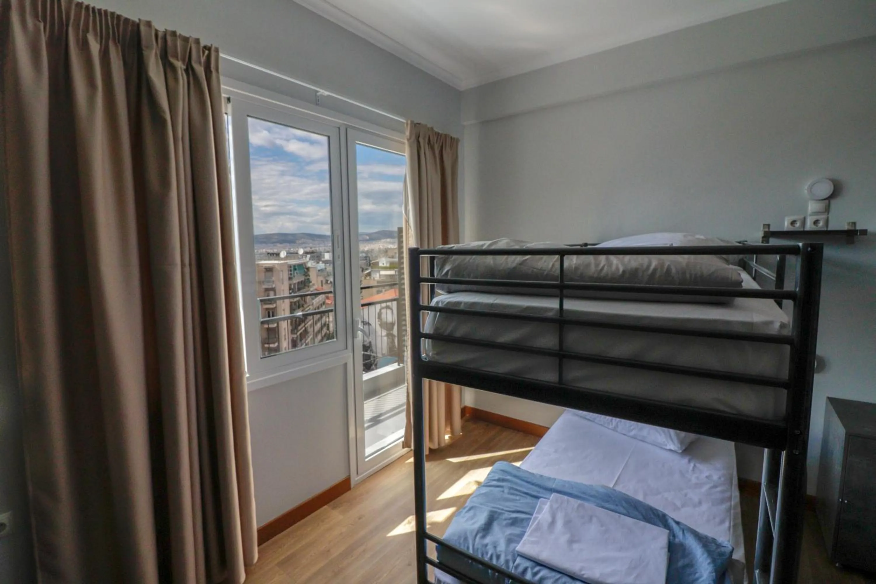 City view, Bed in Athens Hawks