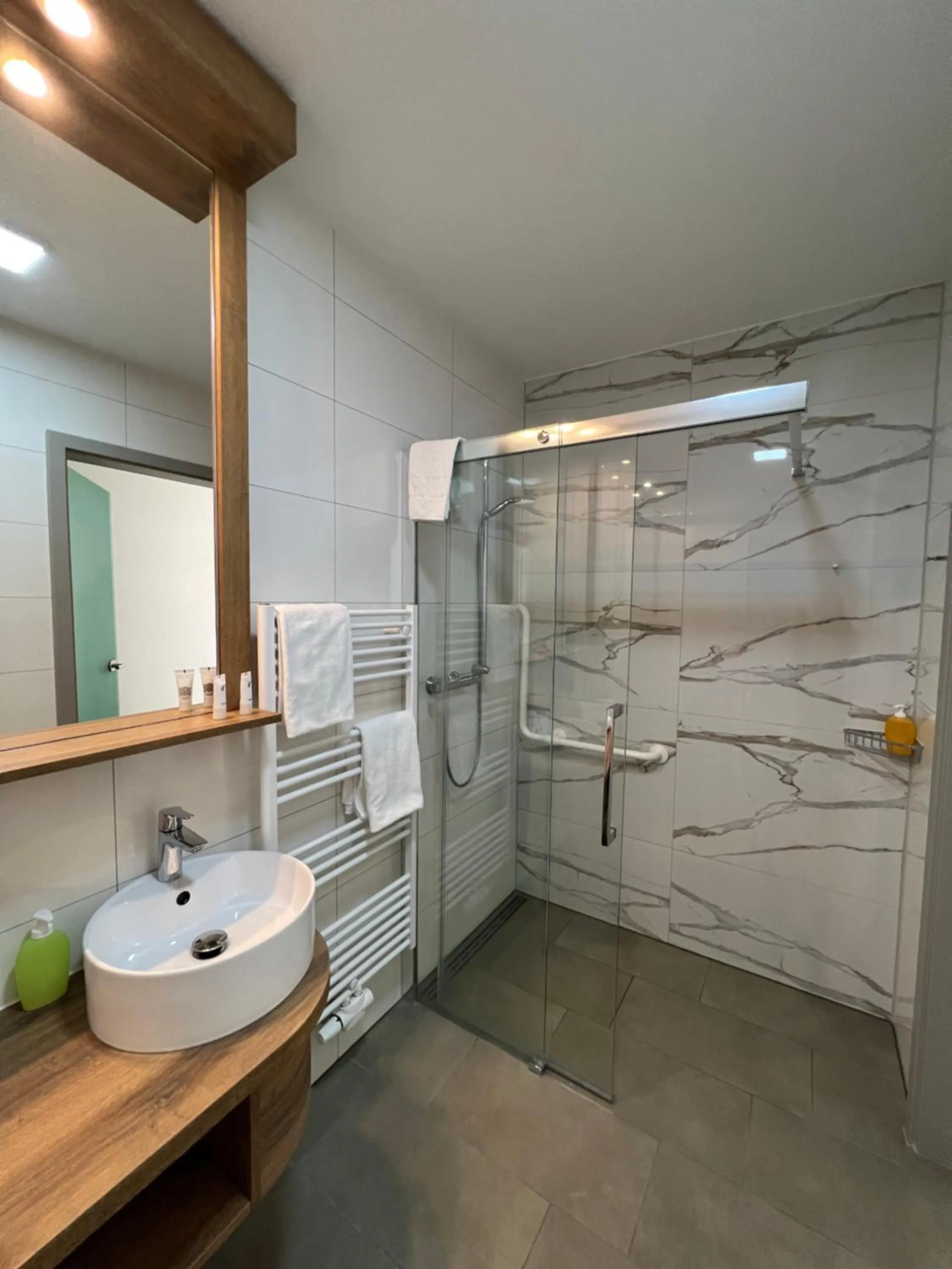 Bathroom in Hotel Ammerländer Hof