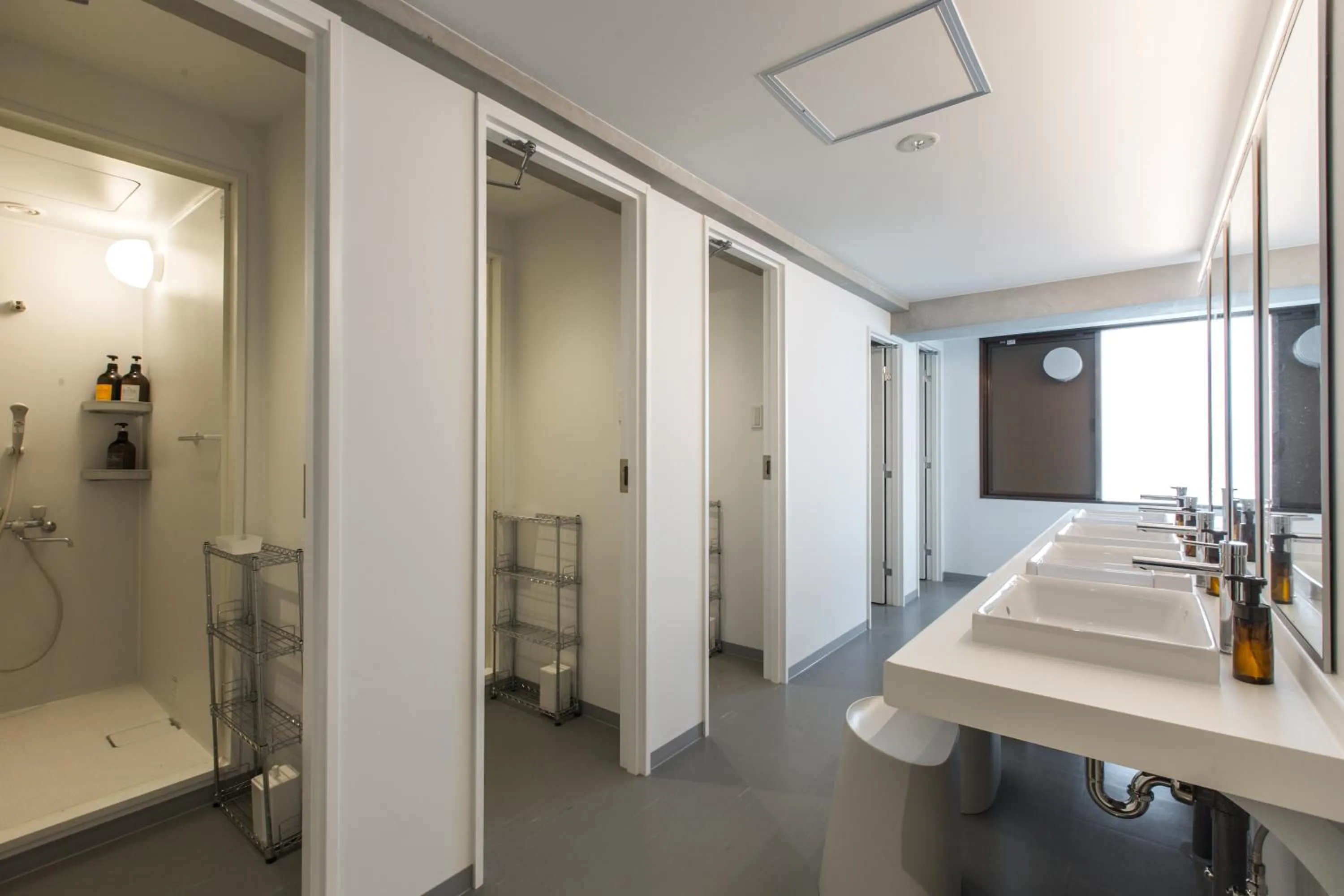 Shower in UNPLAN Shinjuku