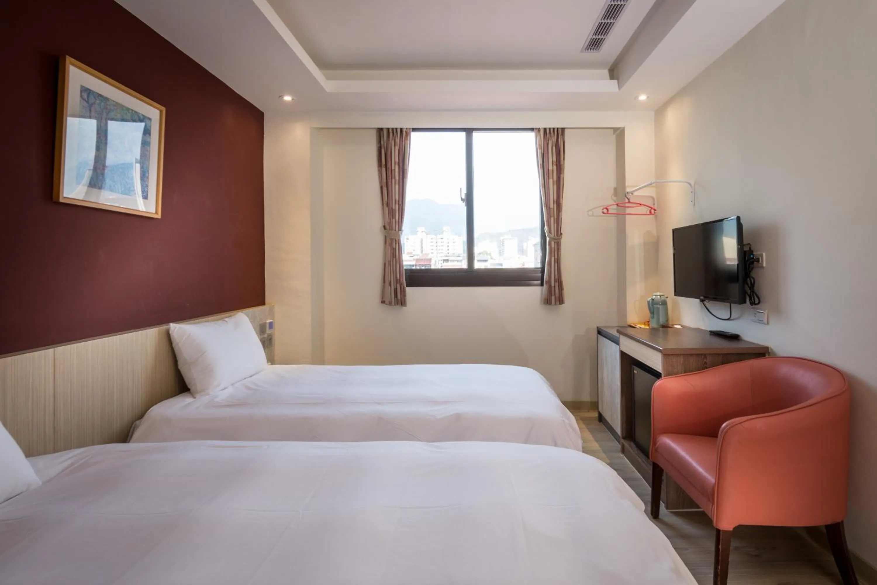 Photo of the whole room, Bed in Yadi Hotel