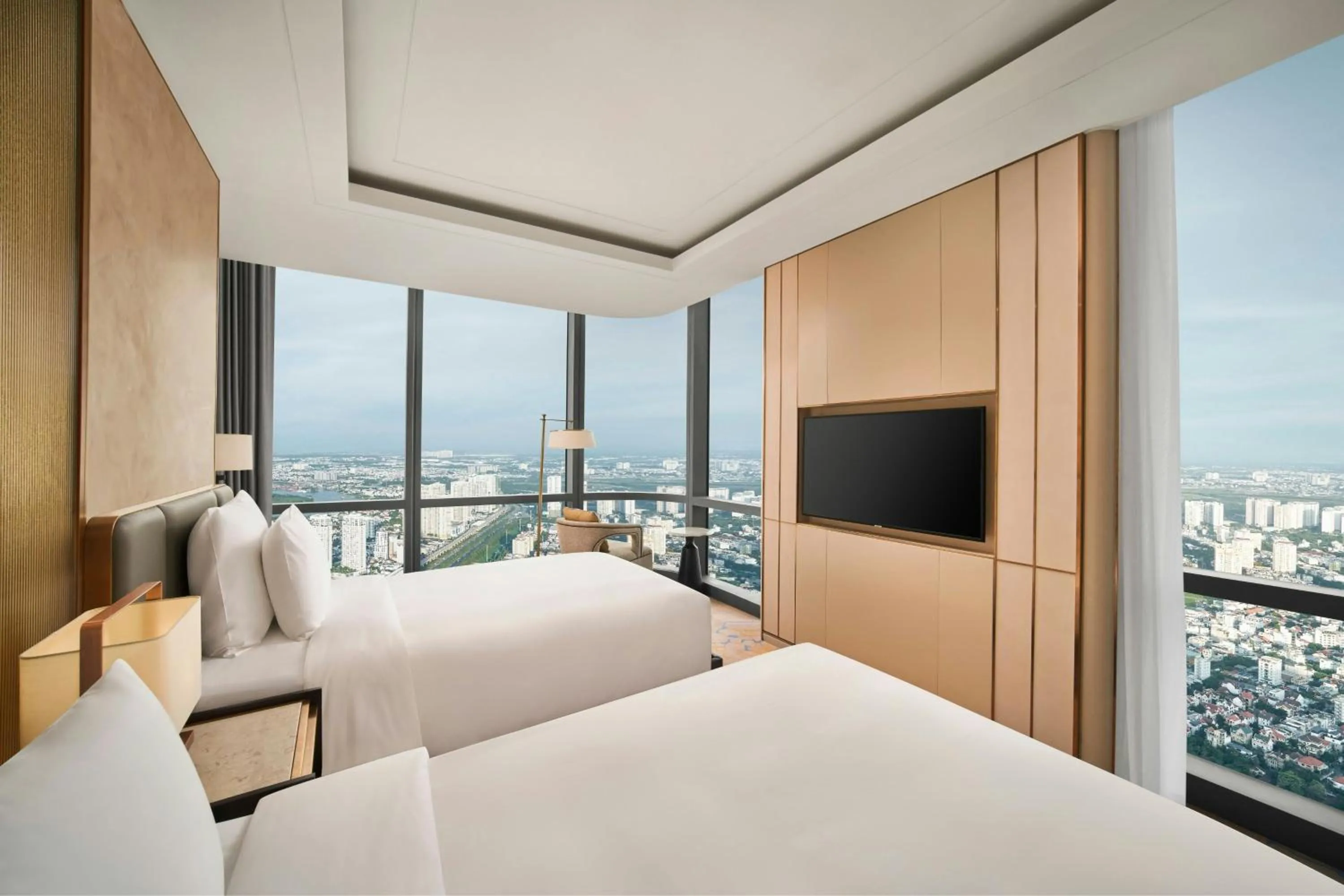 Photo of the whole room, Bed in Vinpearl Landmark 81, Autograph Collection