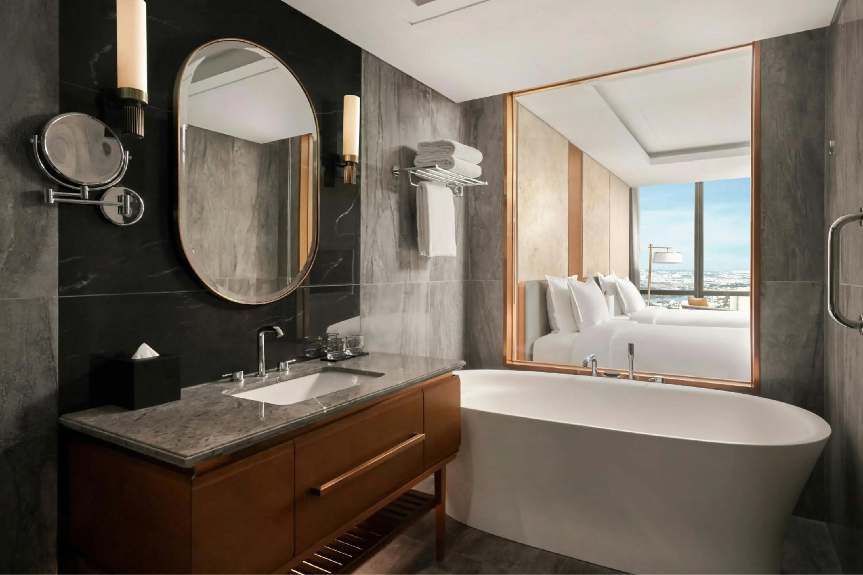 Bathroom, Bed in Vinpearl Landmark 81, Autograph Collection