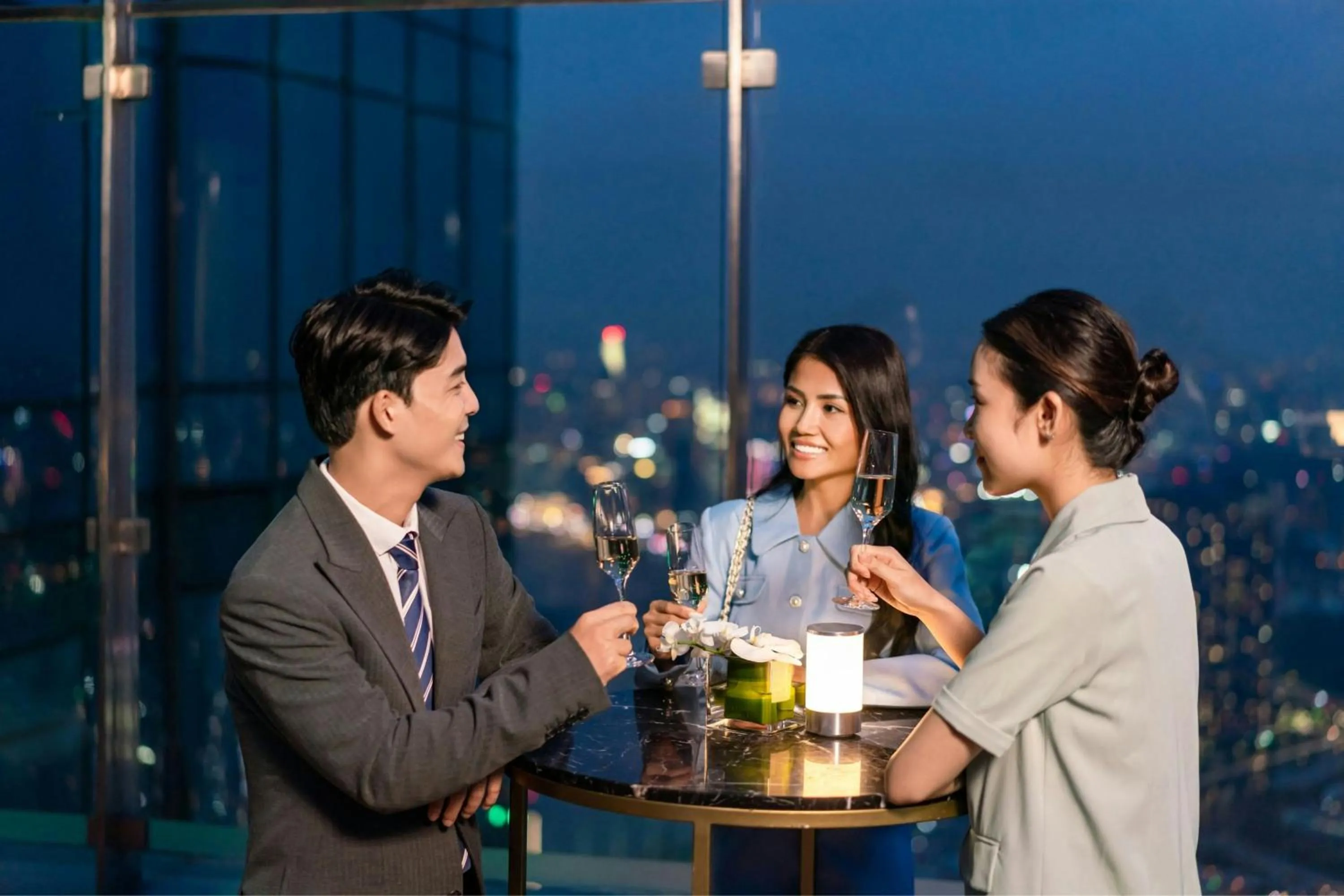 Meeting/conference room in Vinpearl Landmark 81, Autograph Collection