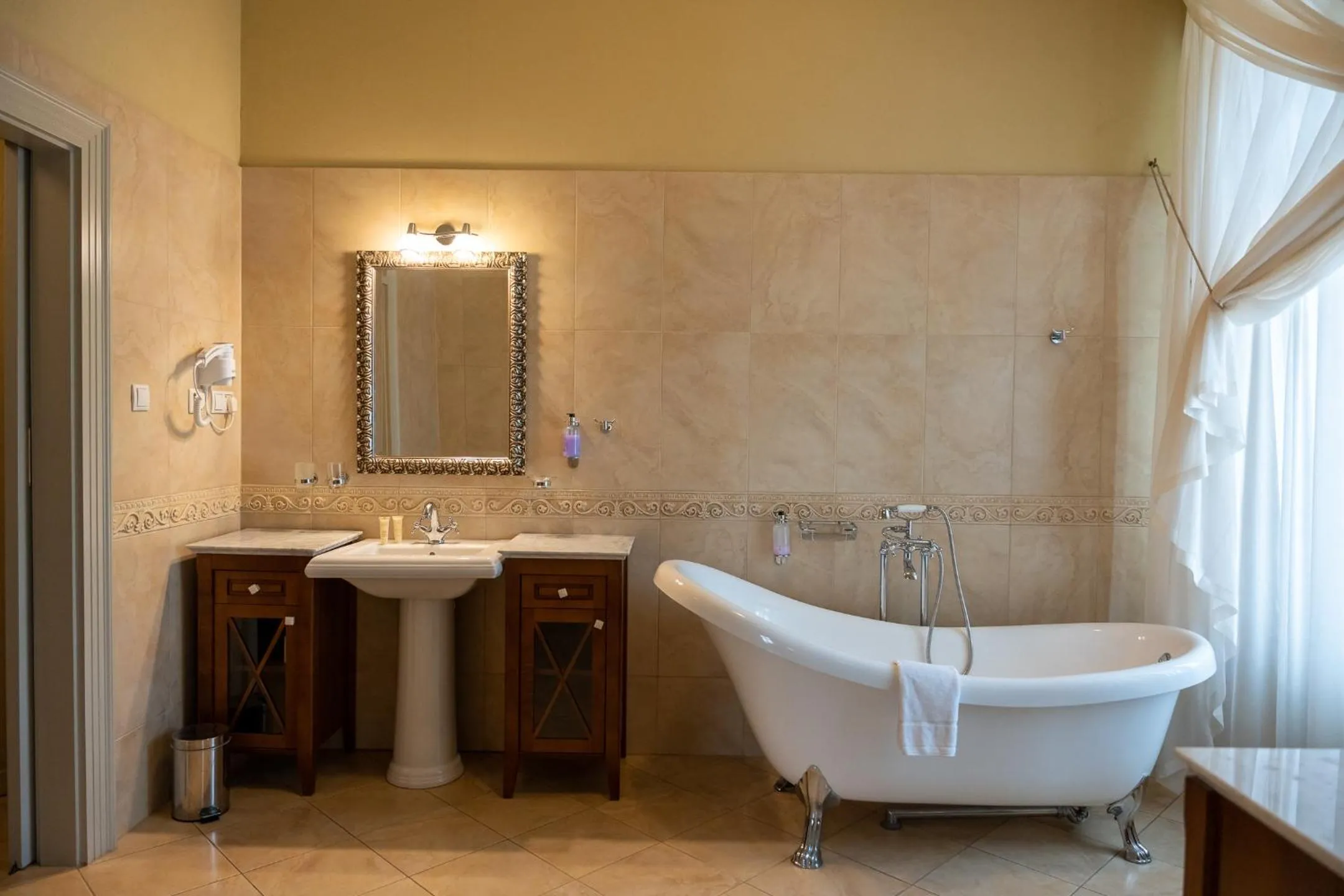 Bathroom in Pałac Wojanów