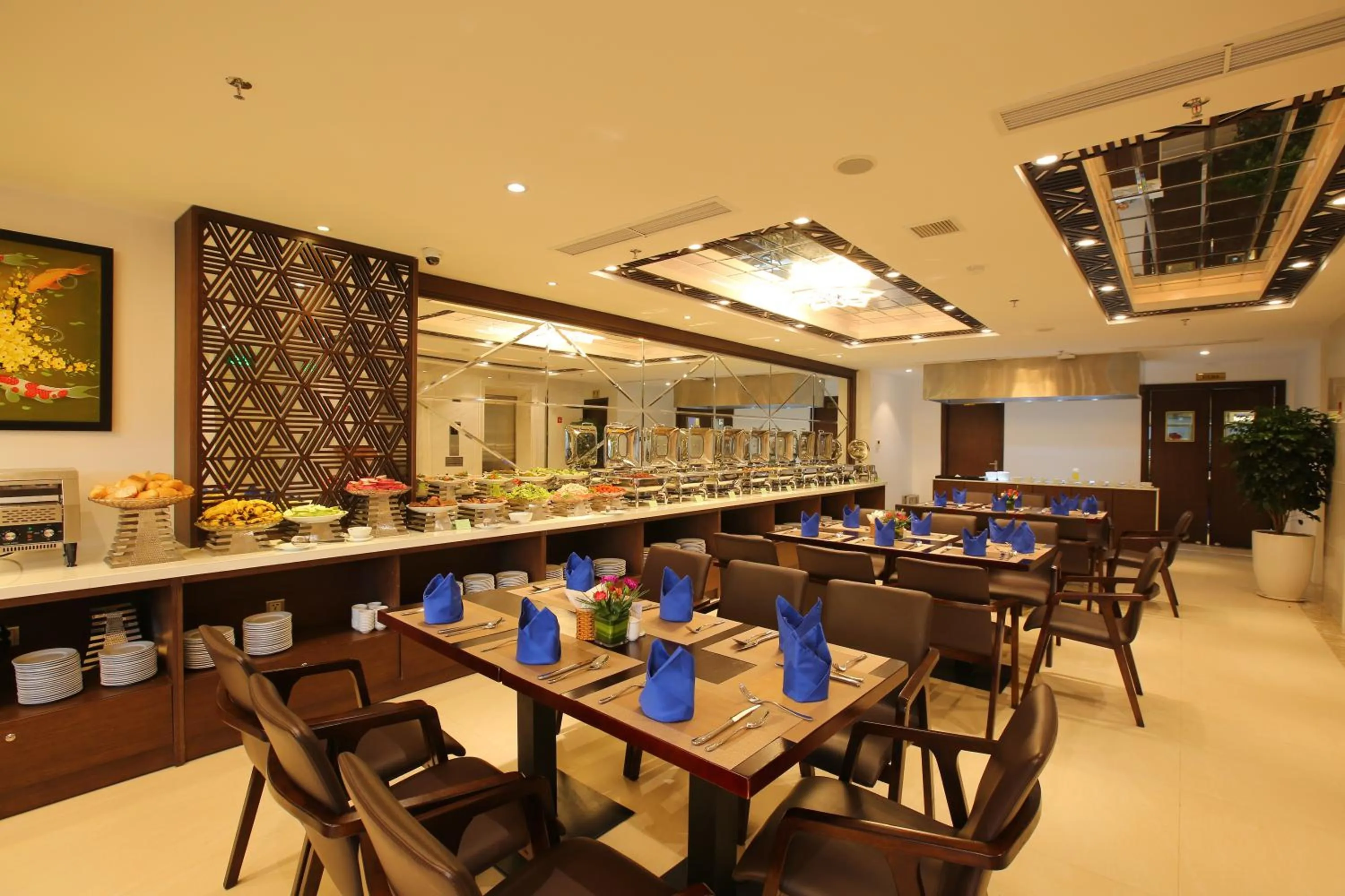 Restaurant/places to eat in Aloha Hotel Nha Trang