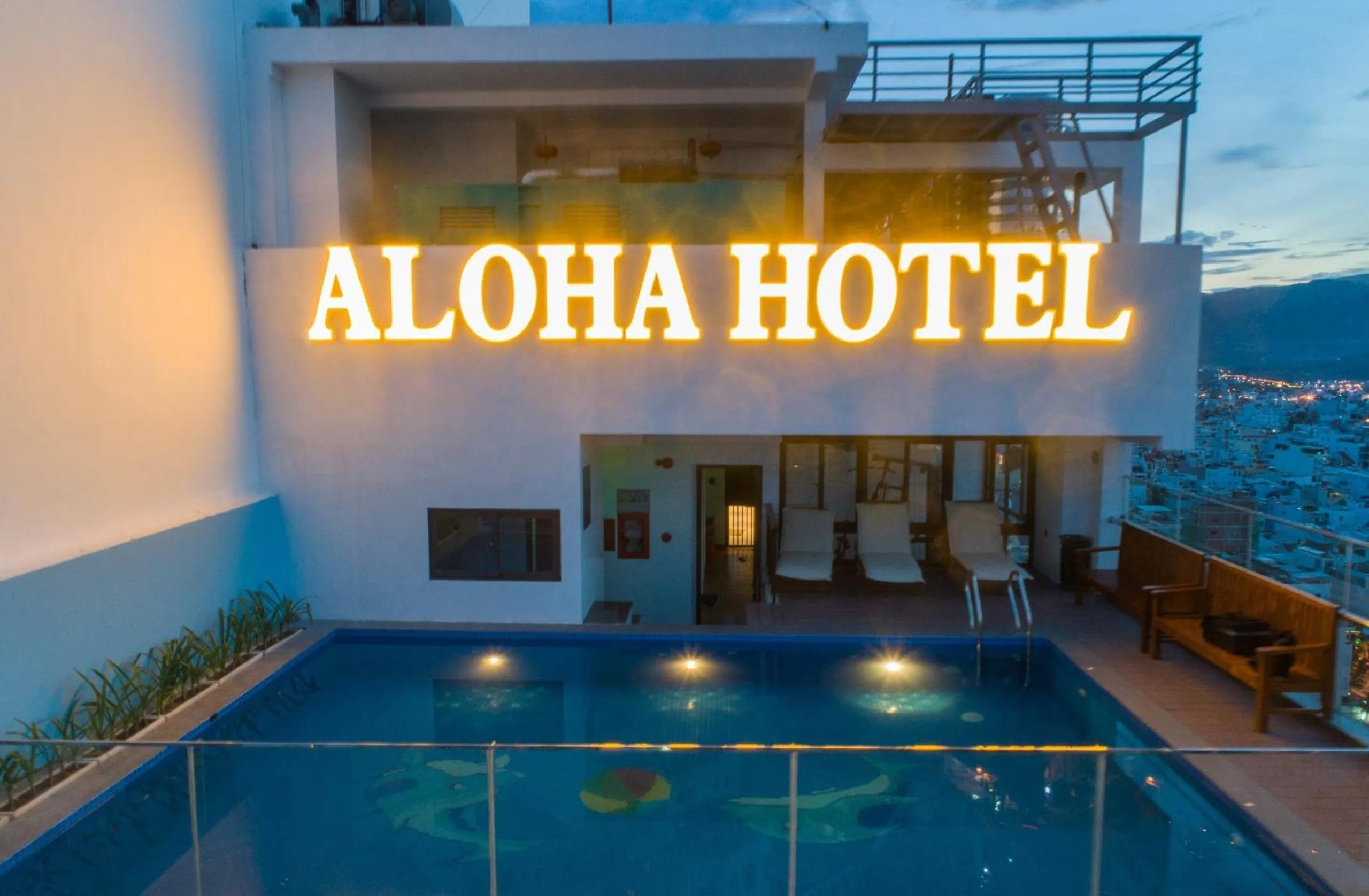 Swimming pool in Aloha Hotel Nha Trang