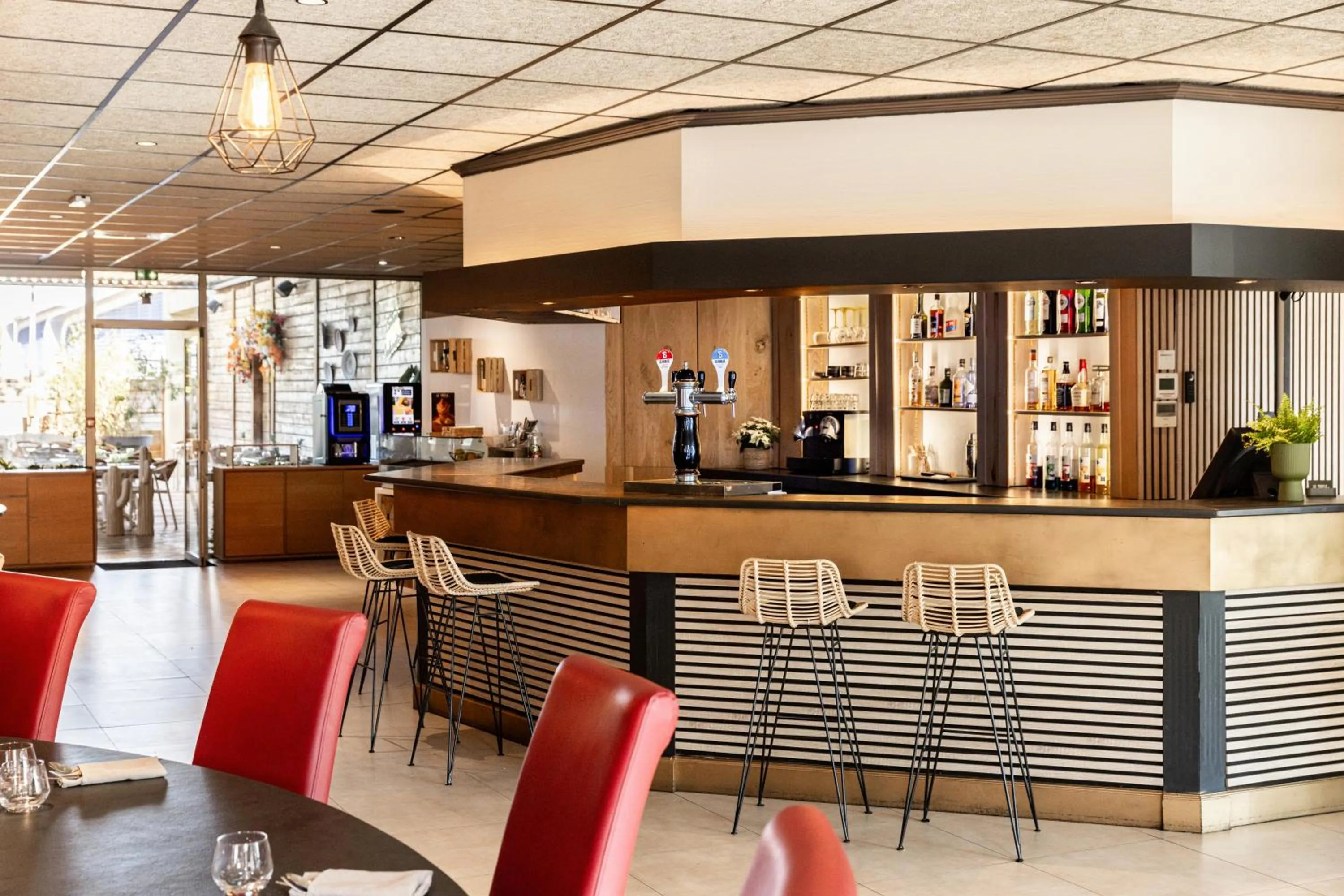 Restaurant/places to eat in Le Trèfle